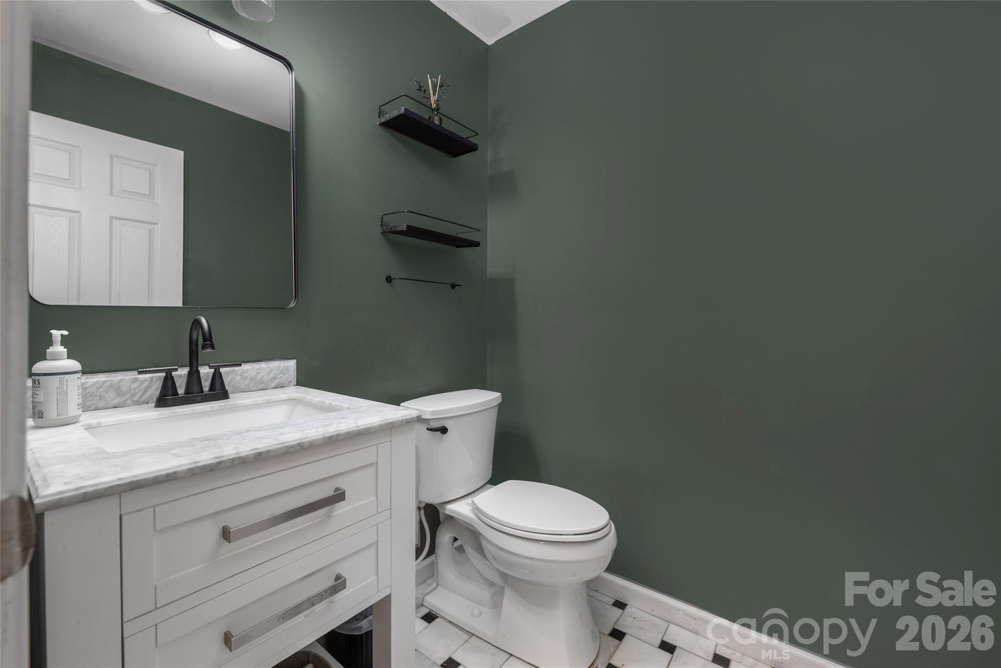 13811 Hill Street — Huntersville