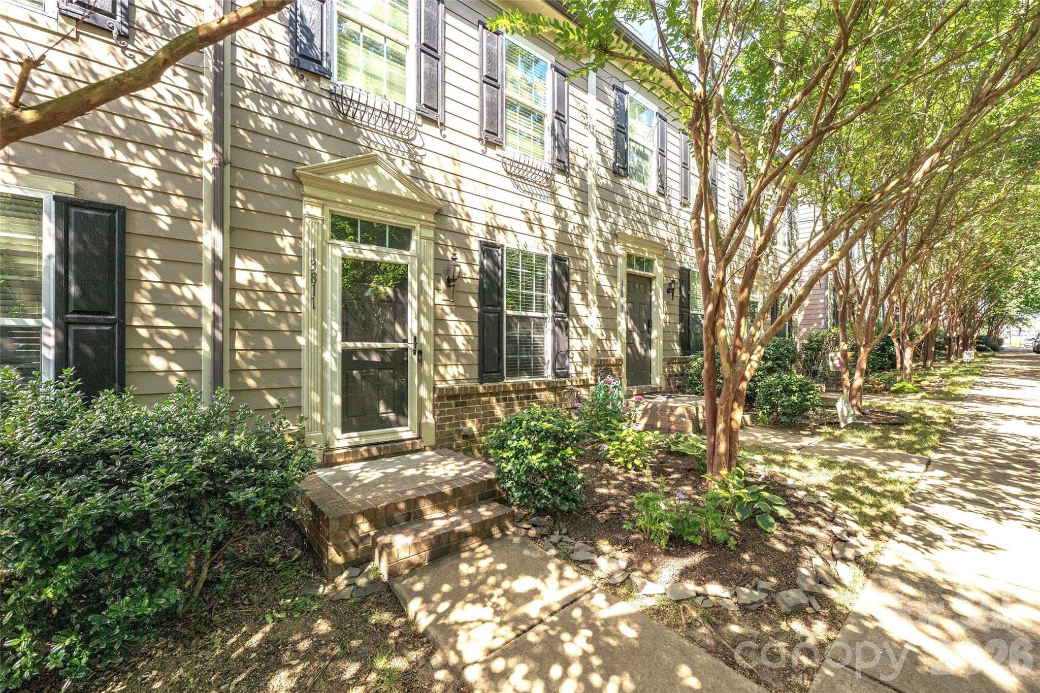 13811 Hill Street — Huntersville