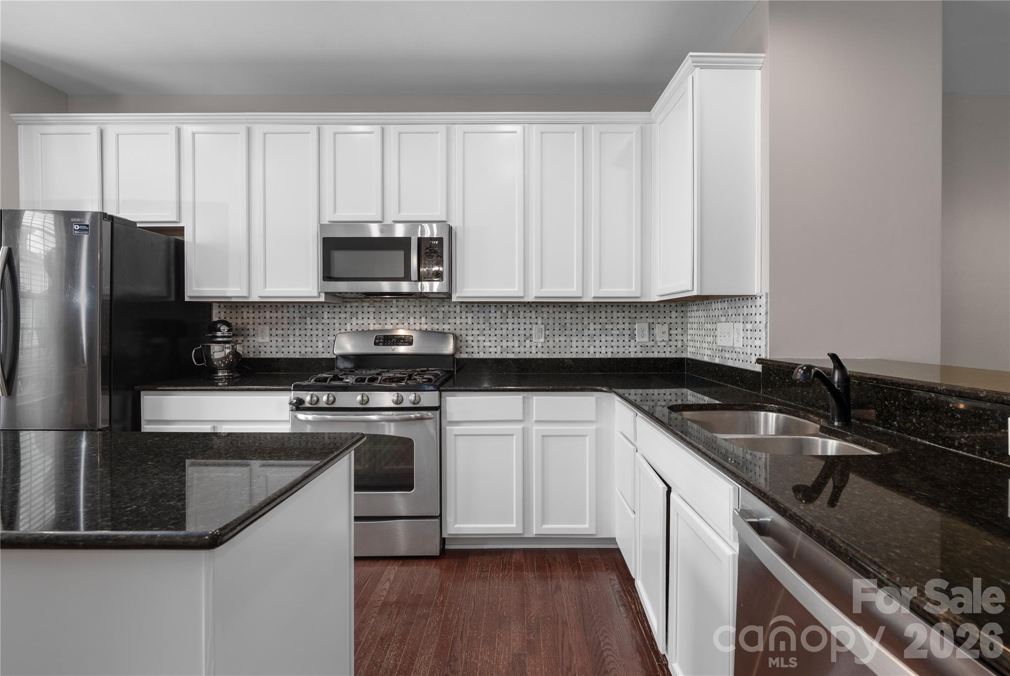 13811 Hill Street — Huntersville