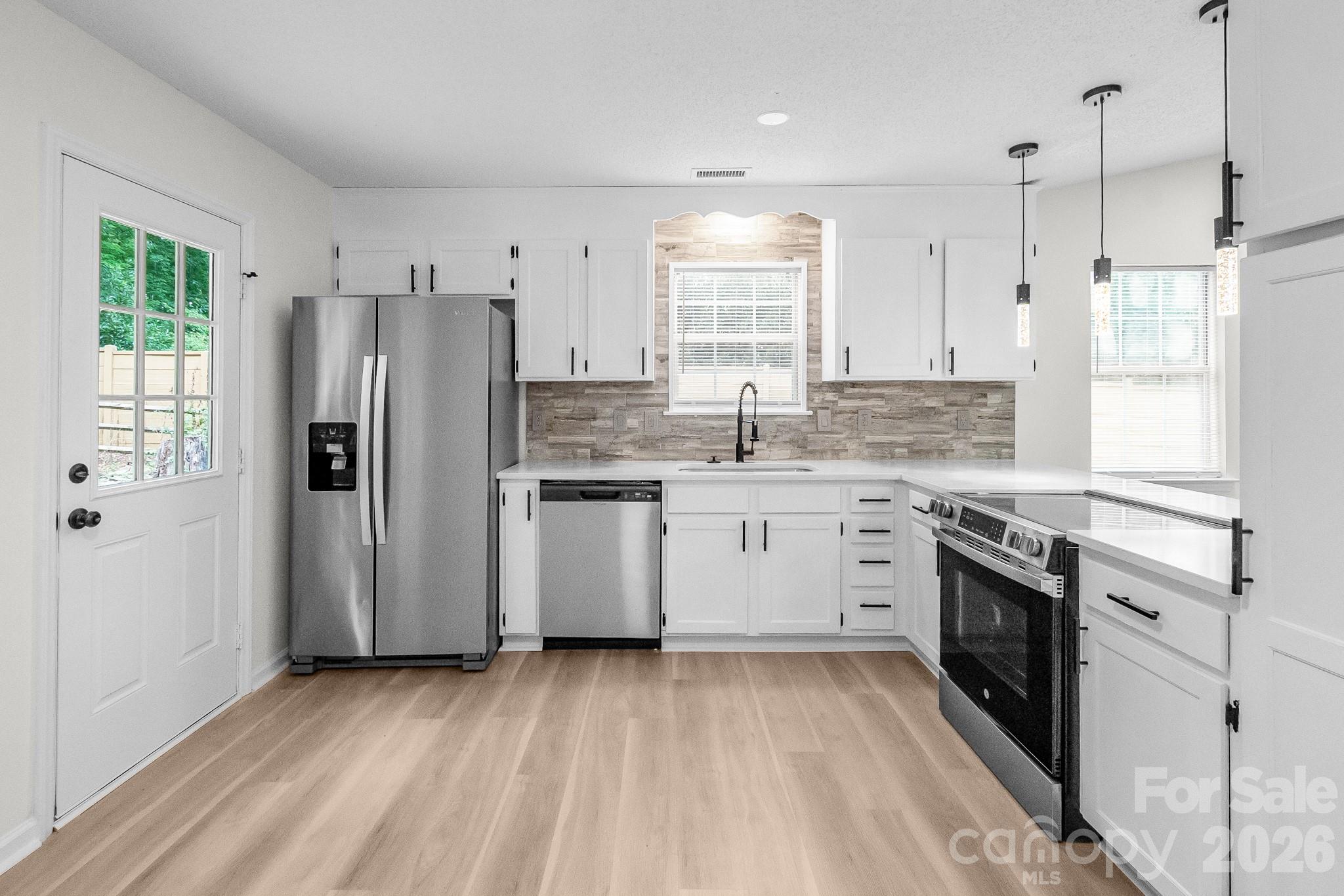 8425 Lochinvar Drive — Charlotte