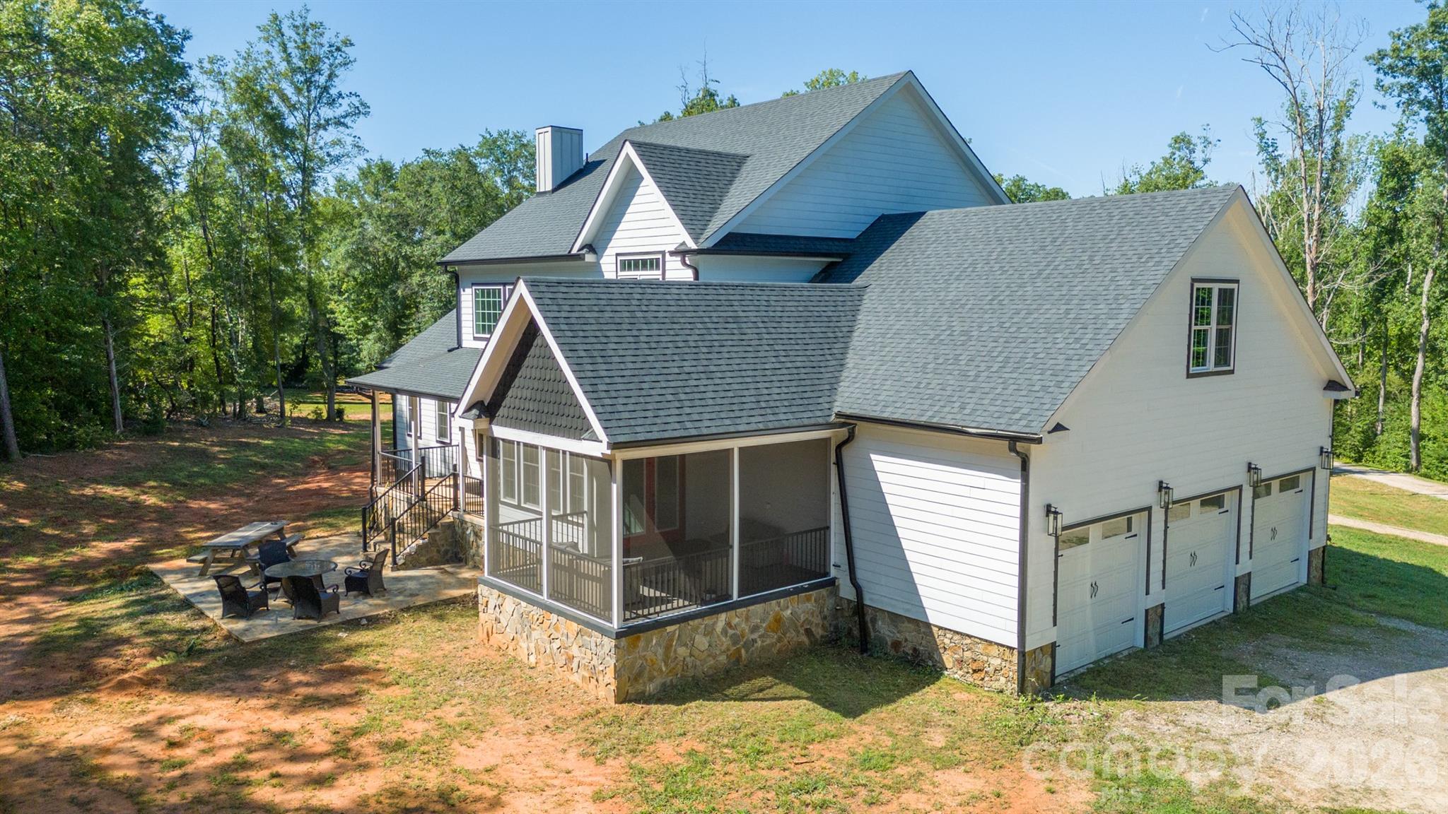 378 Walnut Tree Road — Statesville