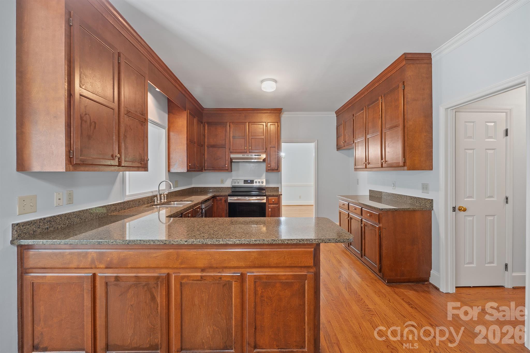 7000 Hollow Oak Drive — Charlotte