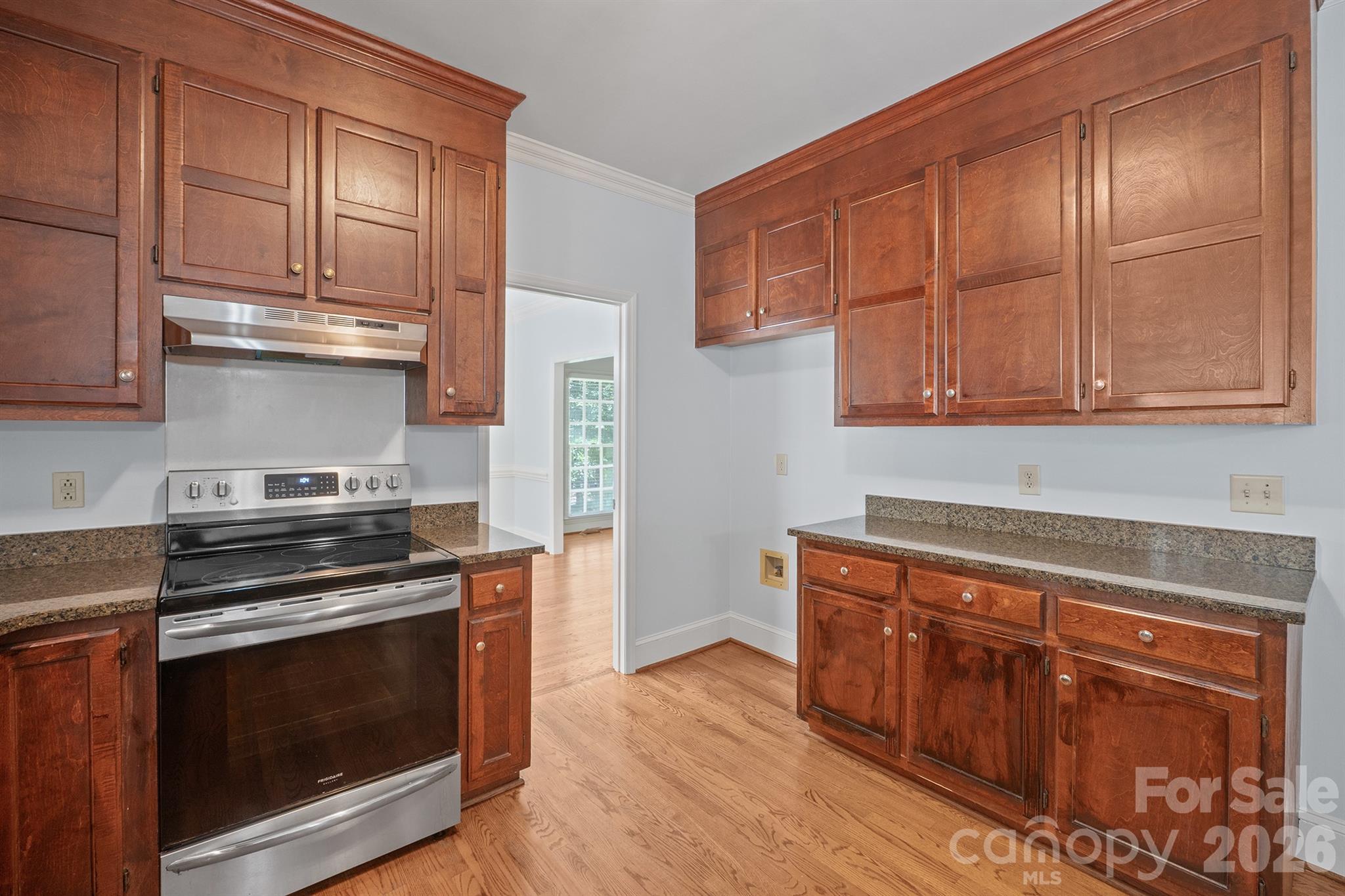 7000 Hollow Oak Drive — Charlotte