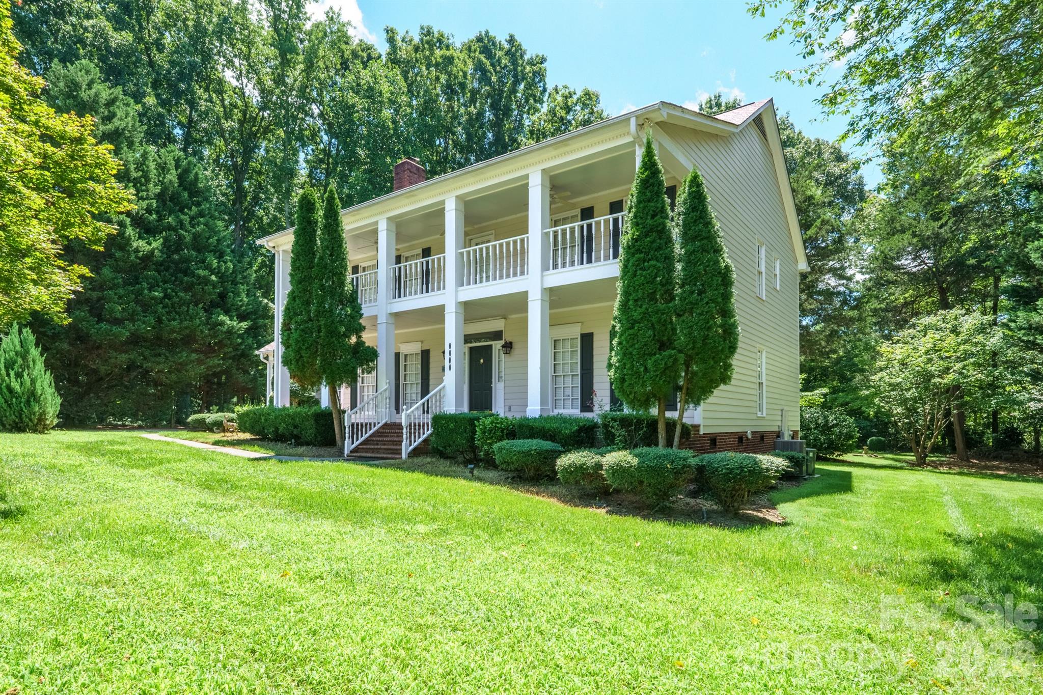 7000 Hollow Oak Drive — Charlotte