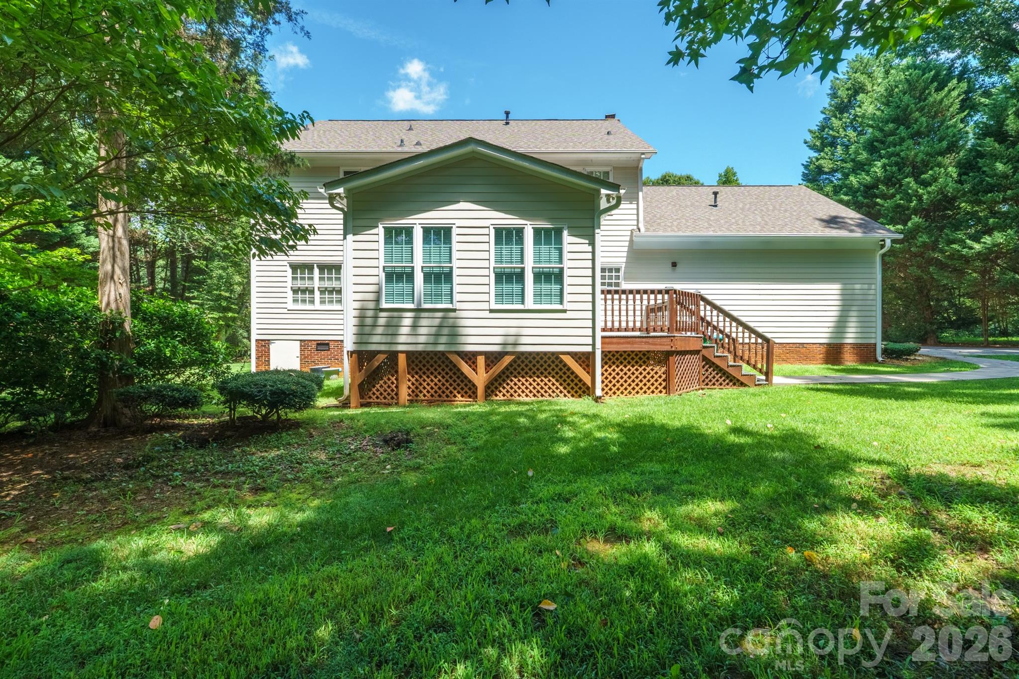 7000 Hollow Oak Drive — Charlotte