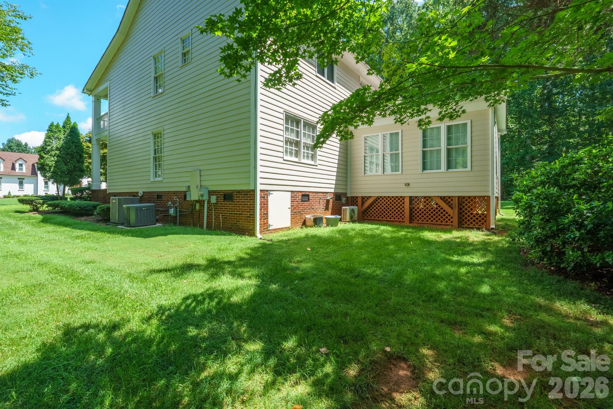 7000 Hollow Oak Drive — Charlotte