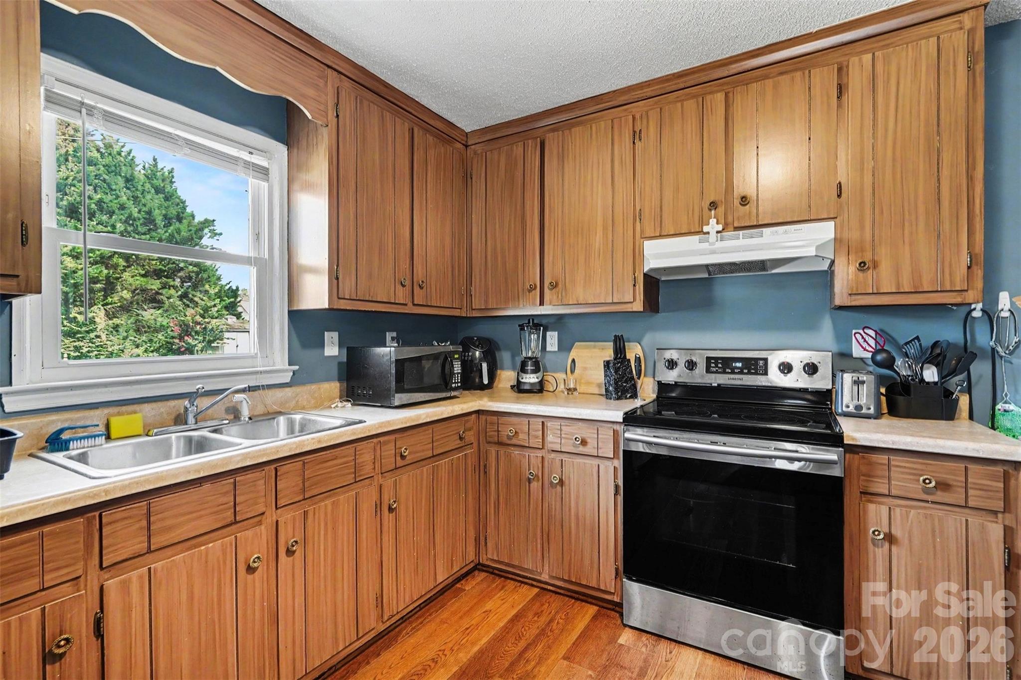 105 W Church Street — Granite Quarry