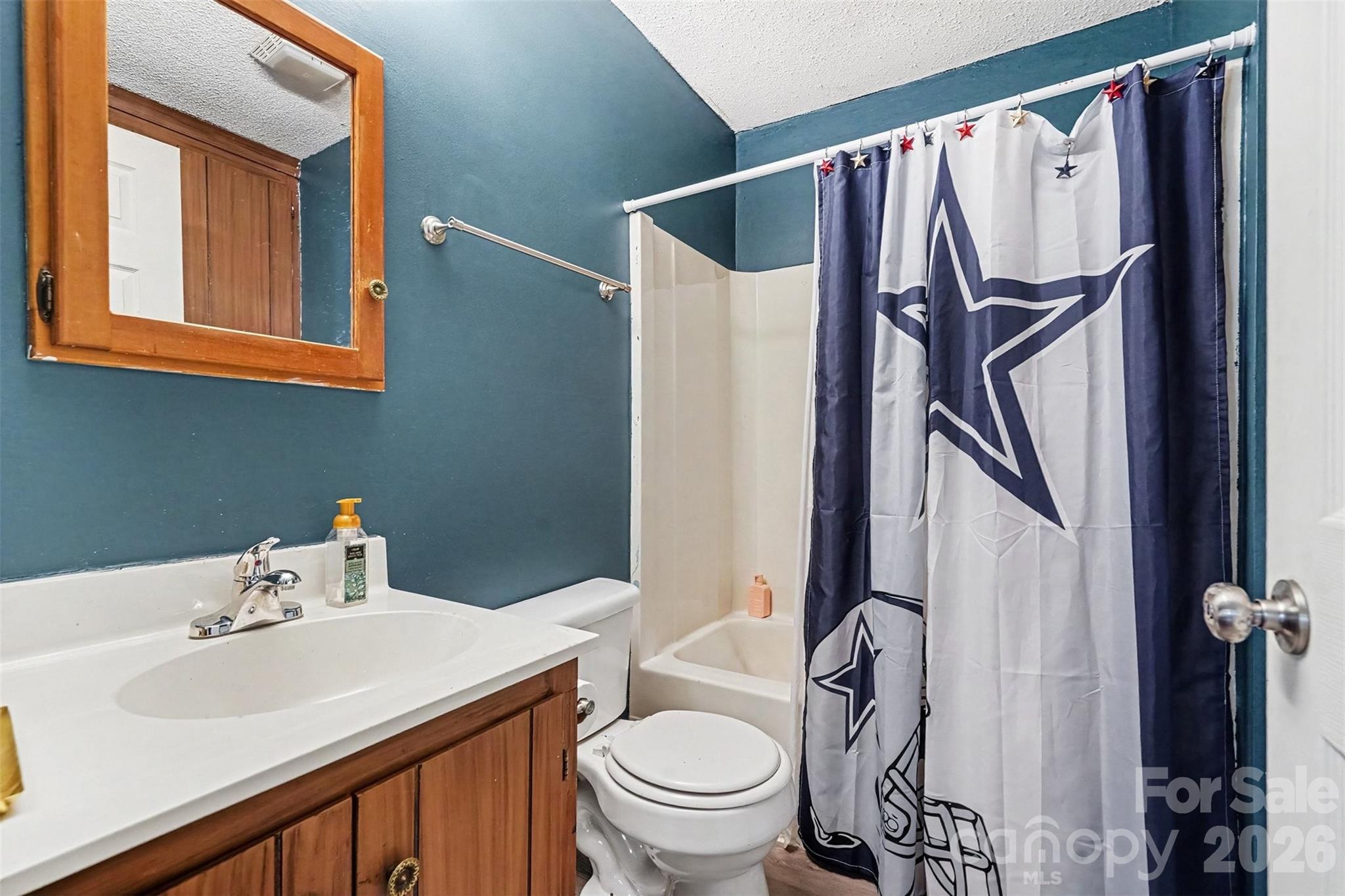 105 W Church Street — Granite Quarry