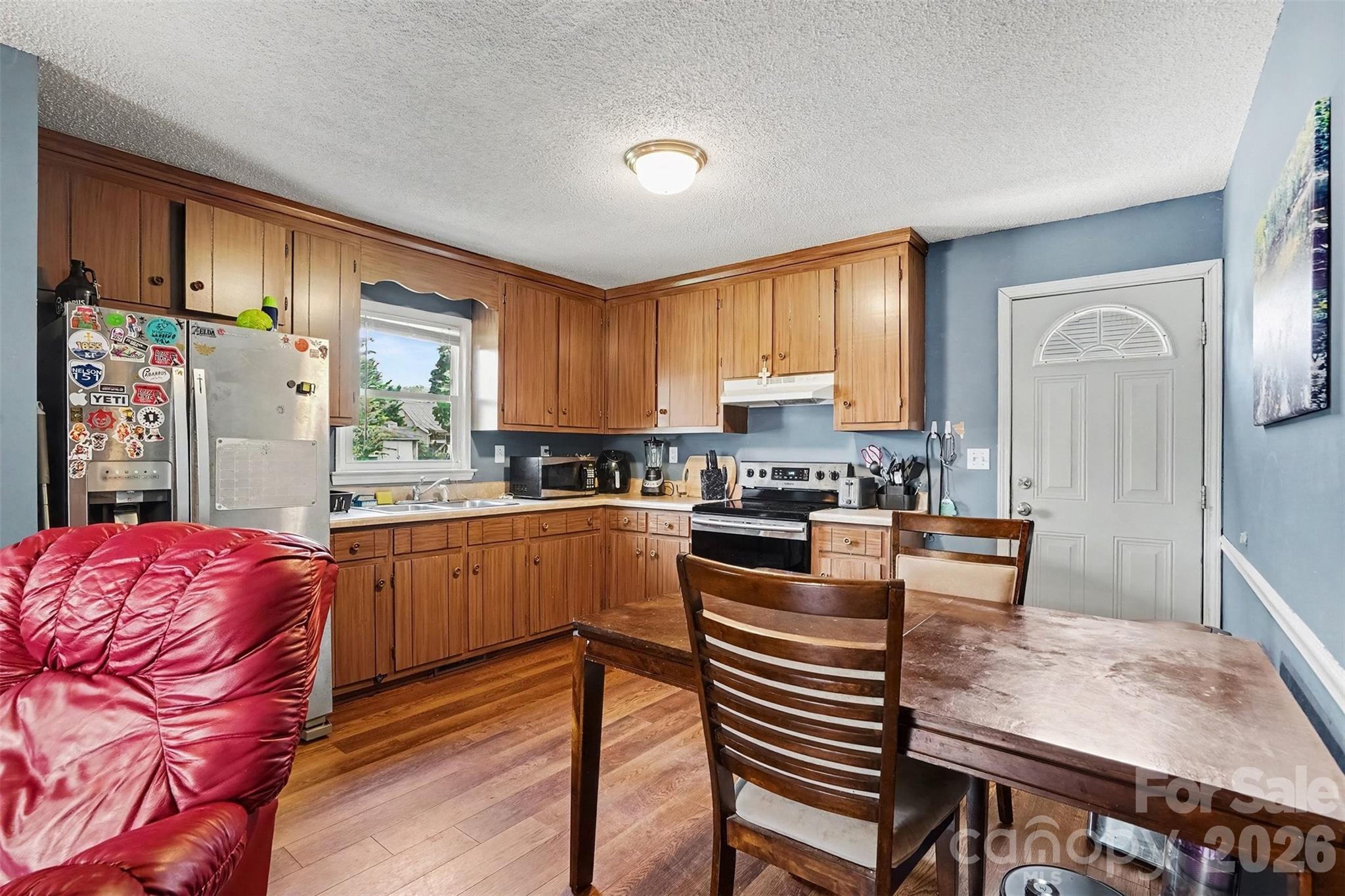 105 W Church Street — Granite Quarry