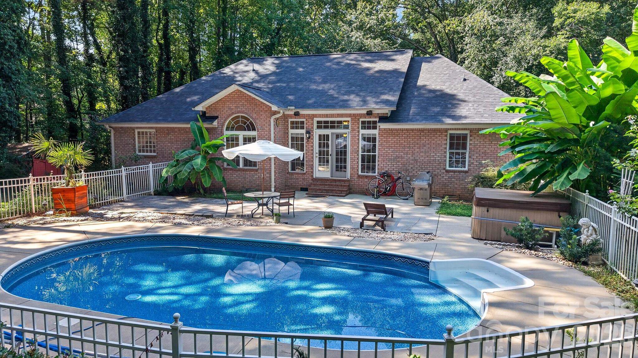 7097 Windy Pine Circle — Denver