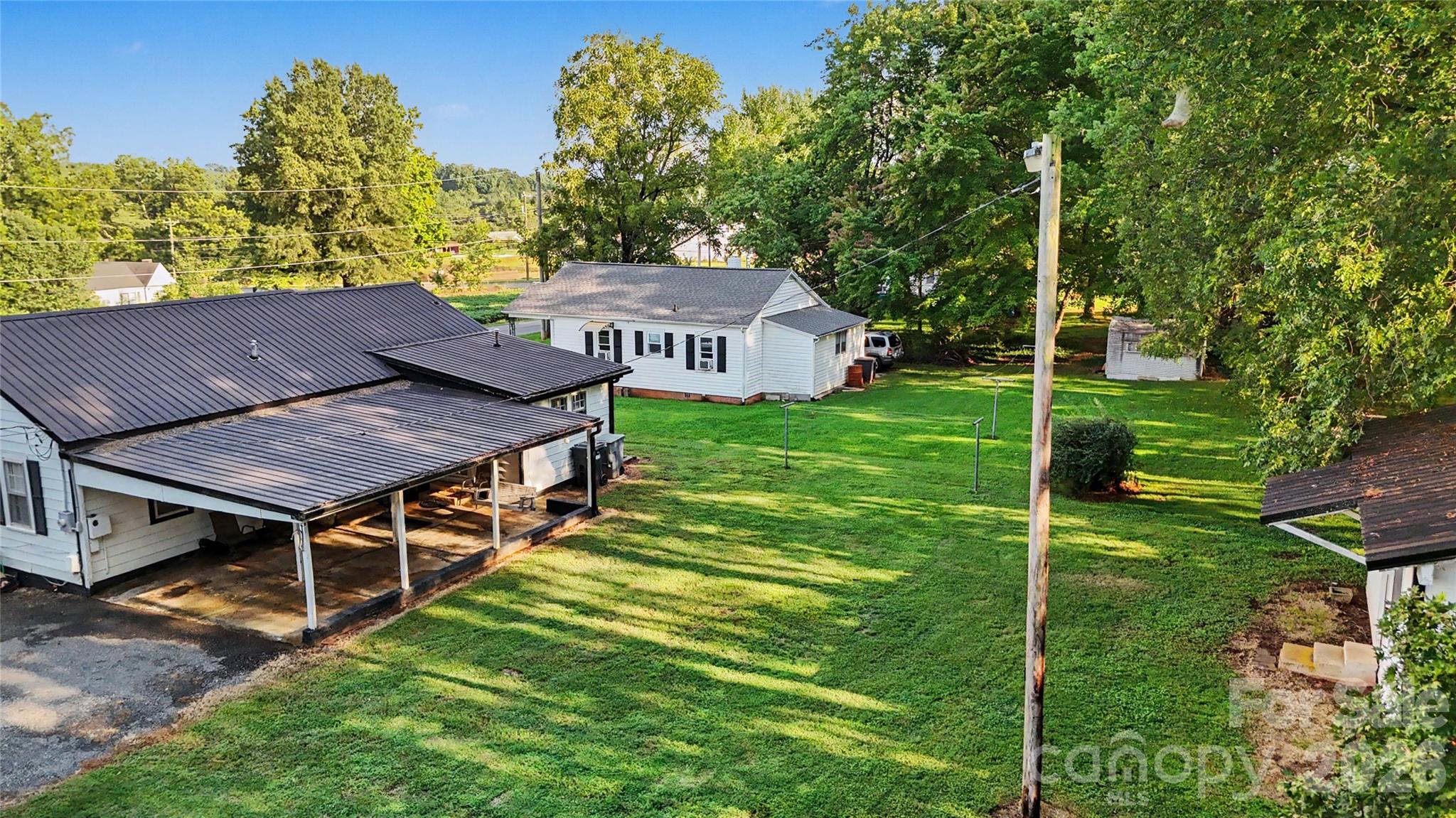 832 Baker Street — Statesville