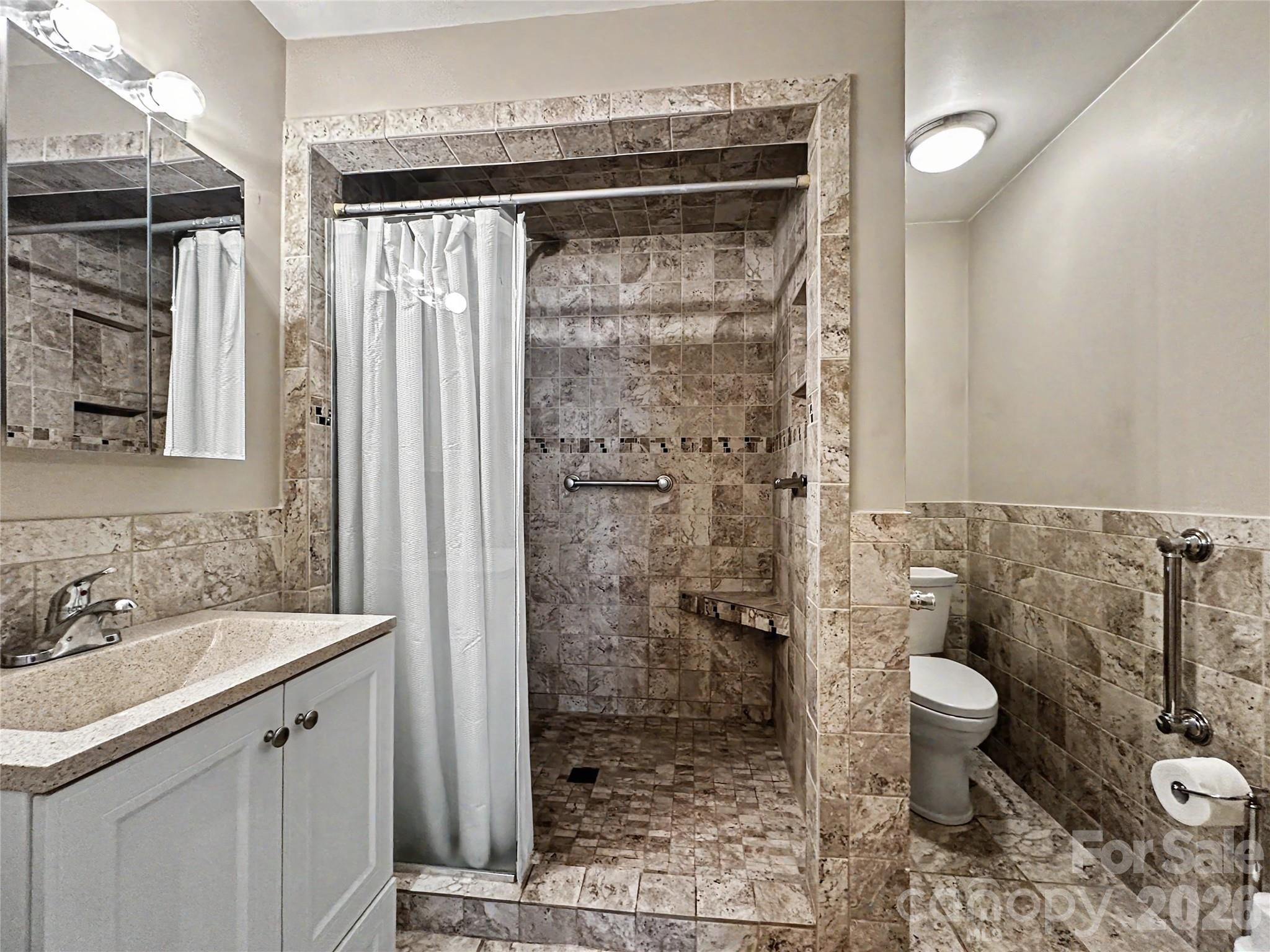 832 Baker Street — Statesville