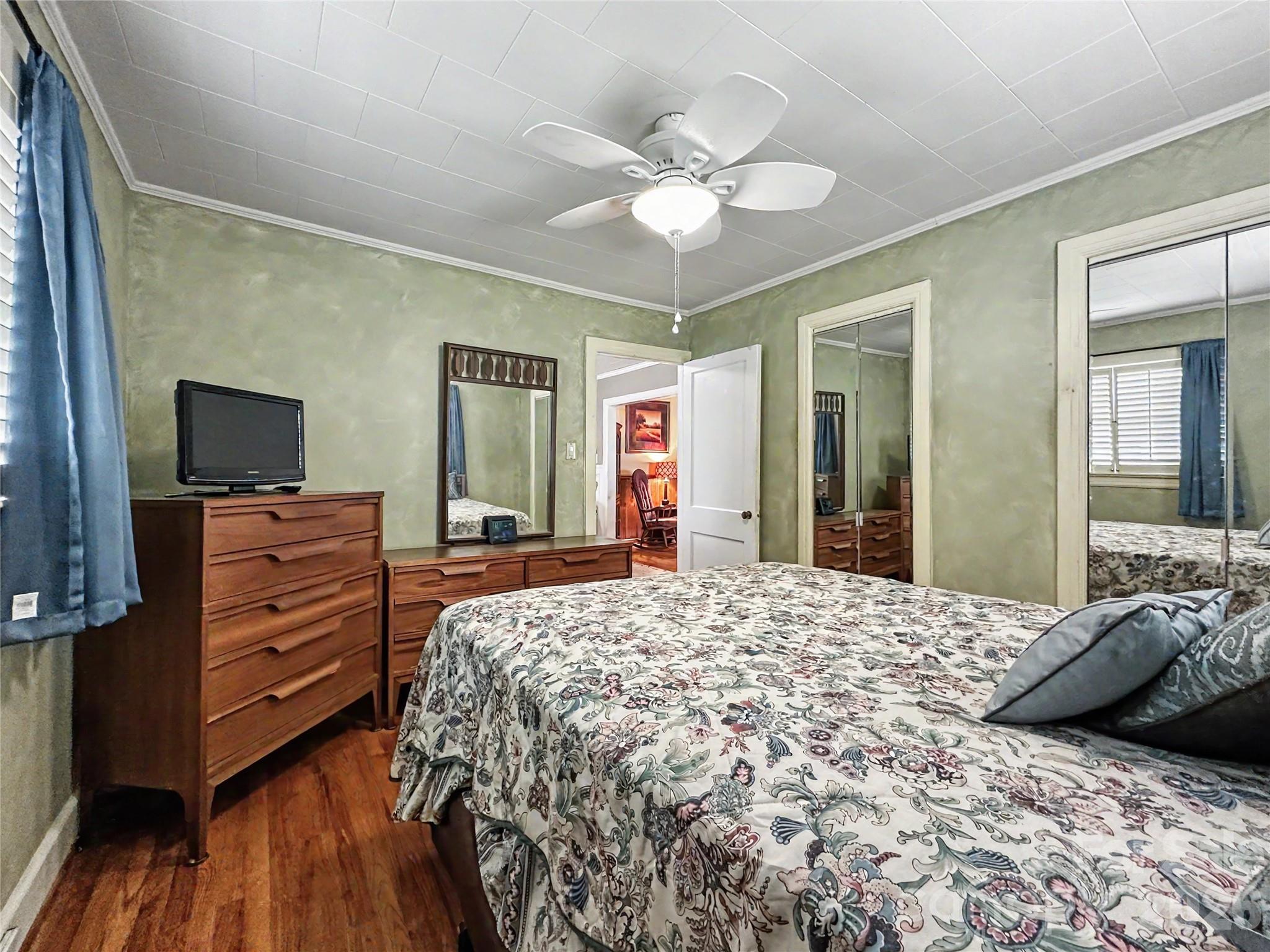 832 Baker Street — Statesville