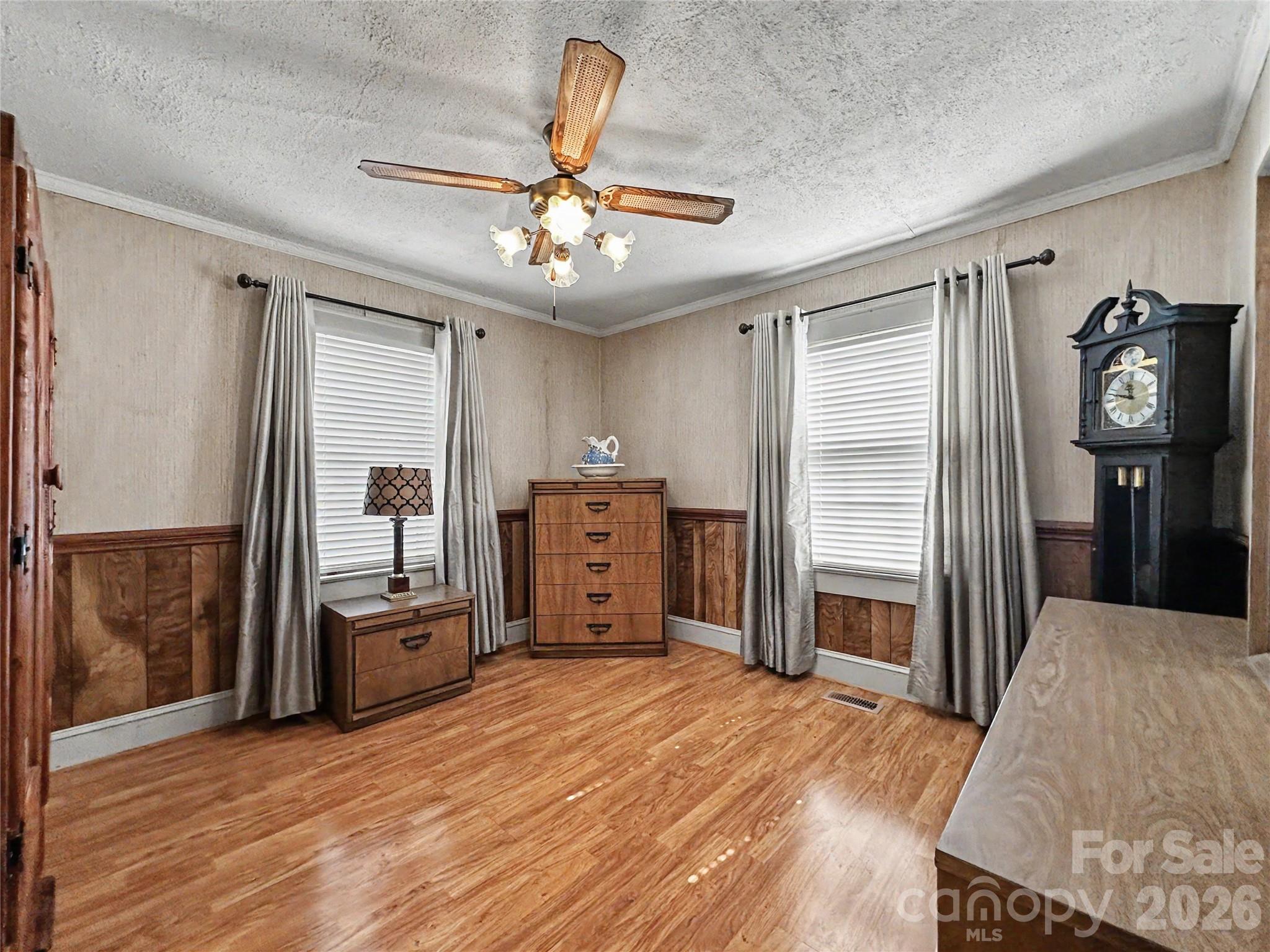 832 Baker Street — Statesville