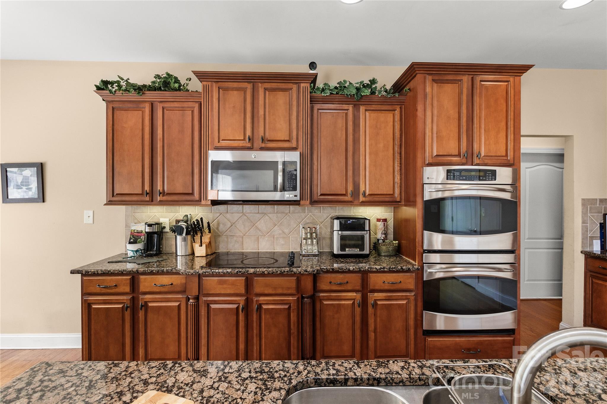 8744 Savannah Road — Harrisburg