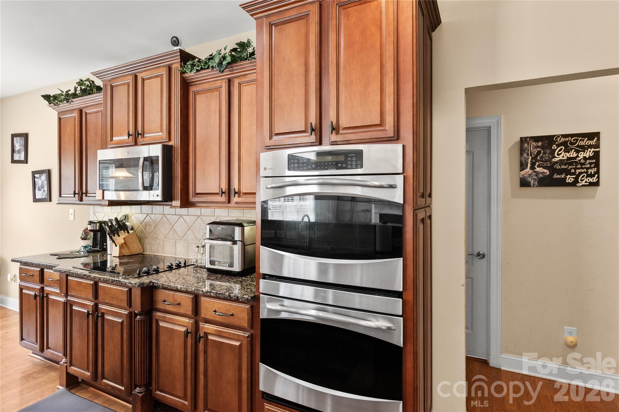 8744 Savannah Road — Harrisburg
