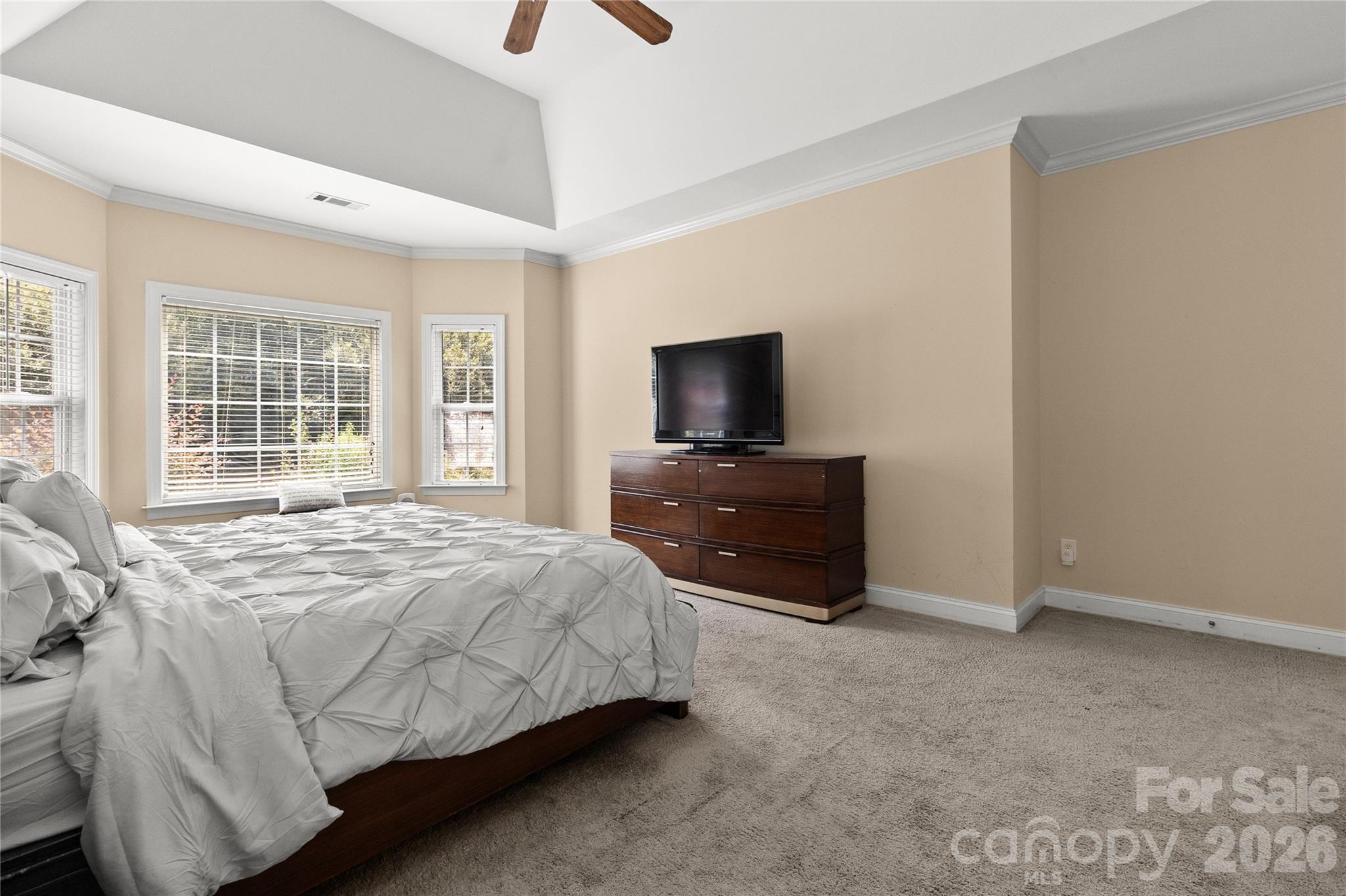 8744 Savannah Road — Harrisburg