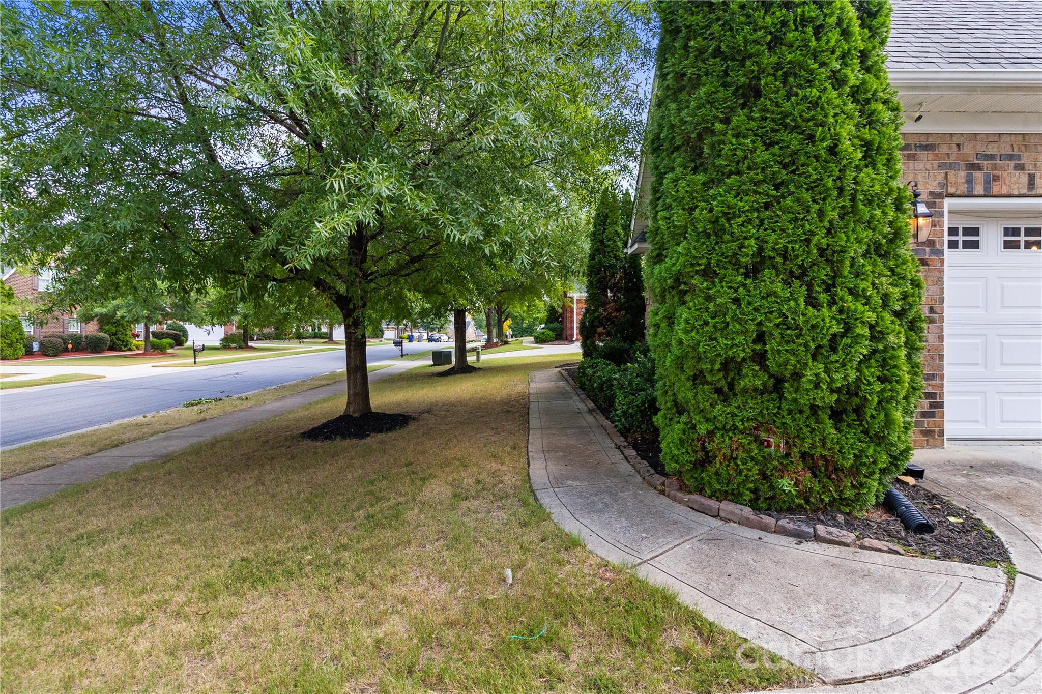 8744 Savannah Road — Harrisburg