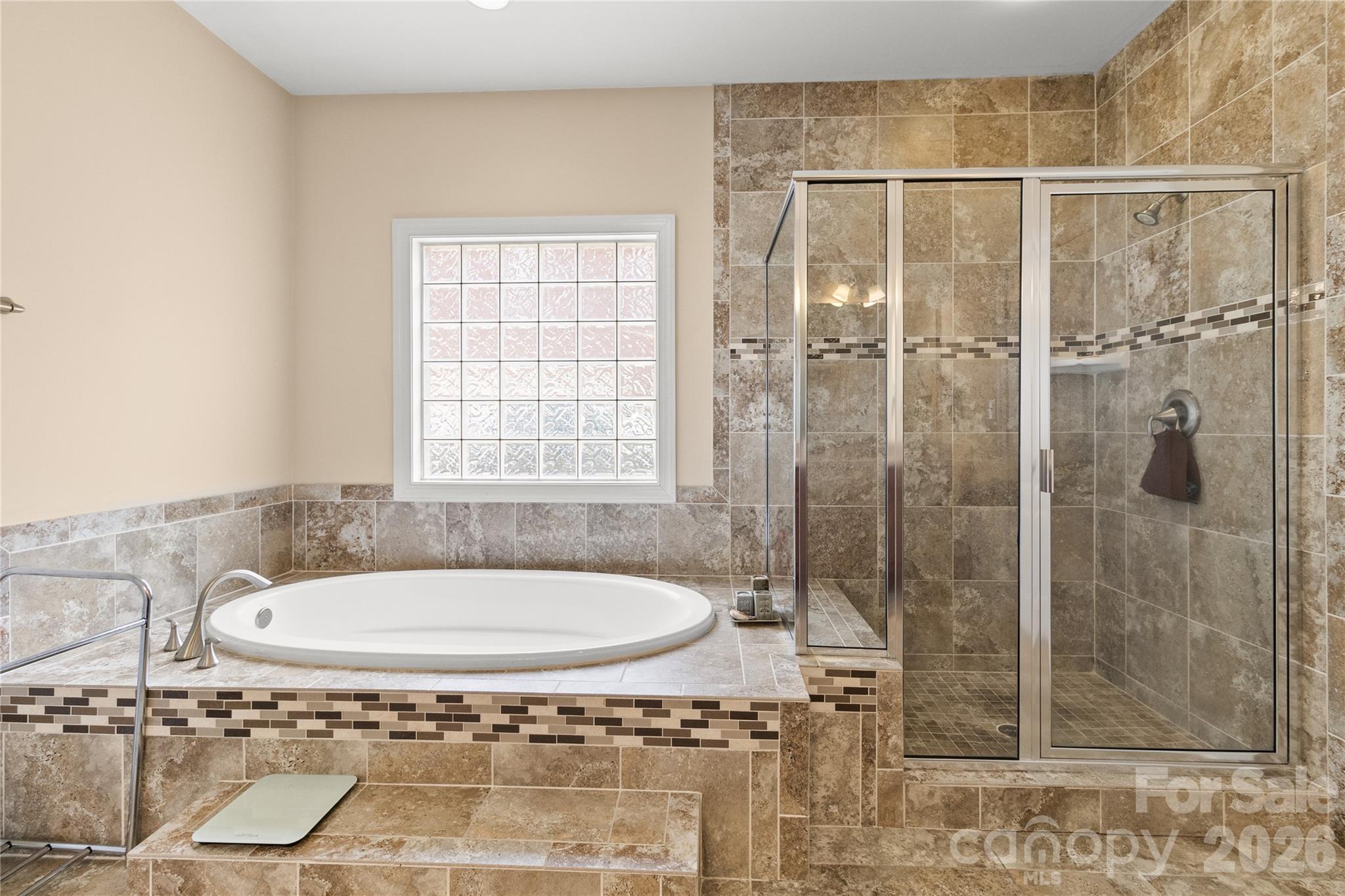 8744 Savannah Road — Harrisburg