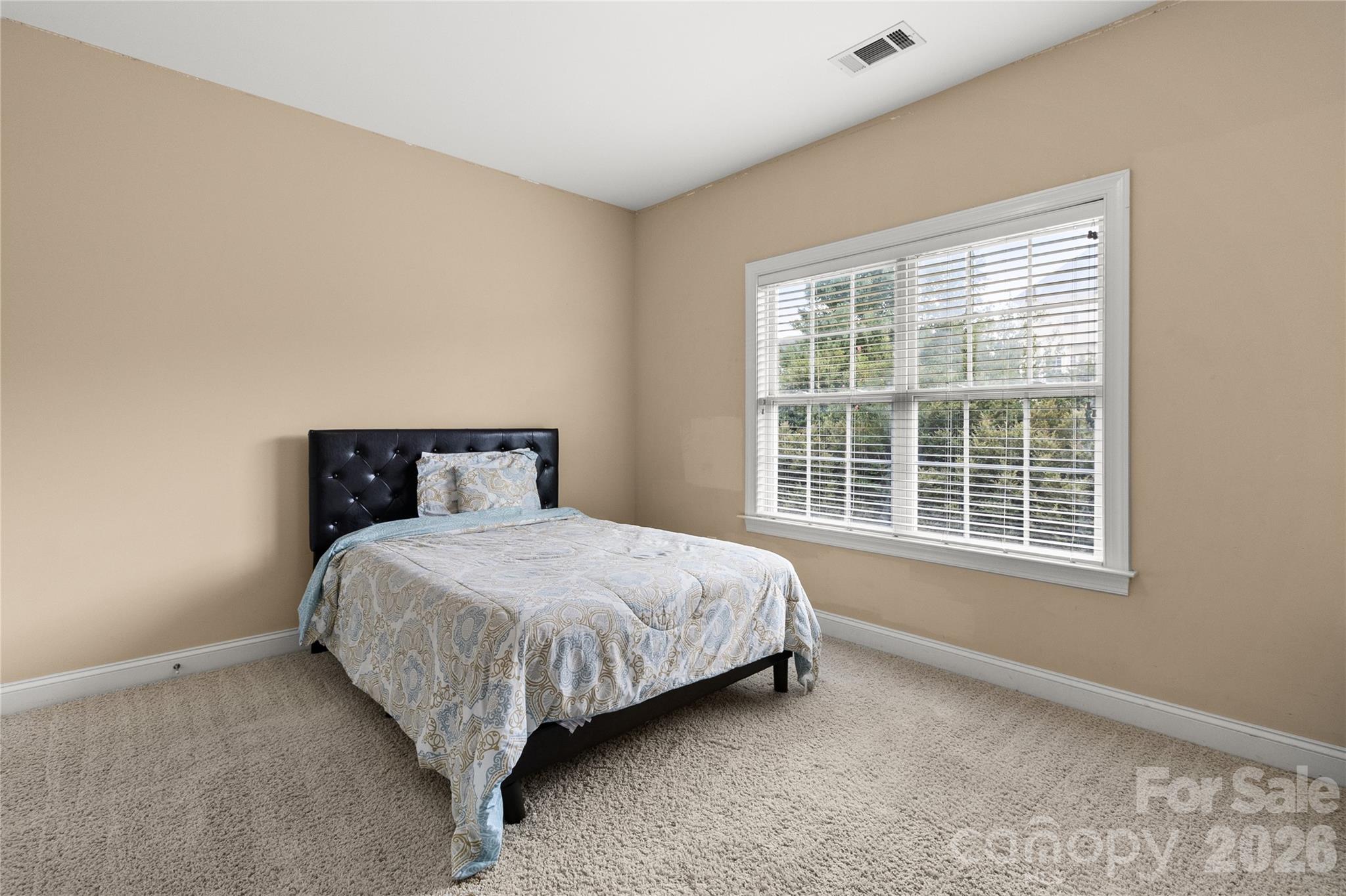 8744 Savannah Road — Harrisburg