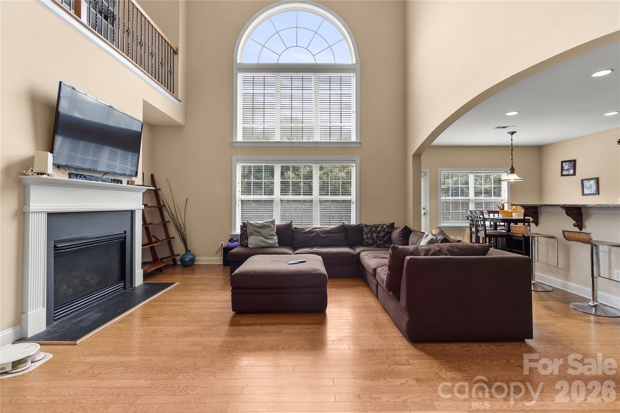 8744 Savannah Road — Harrisburg
