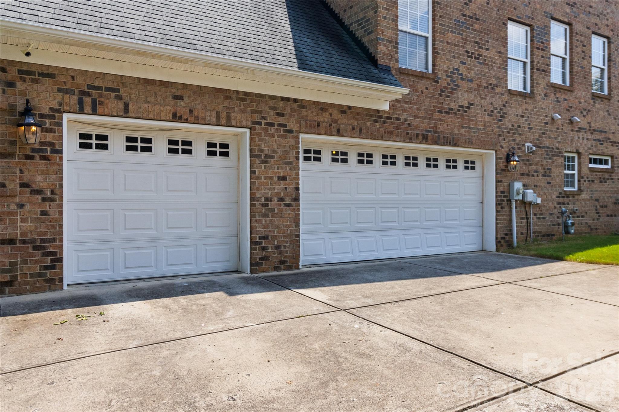8744 Savannah Road — Harrisburg