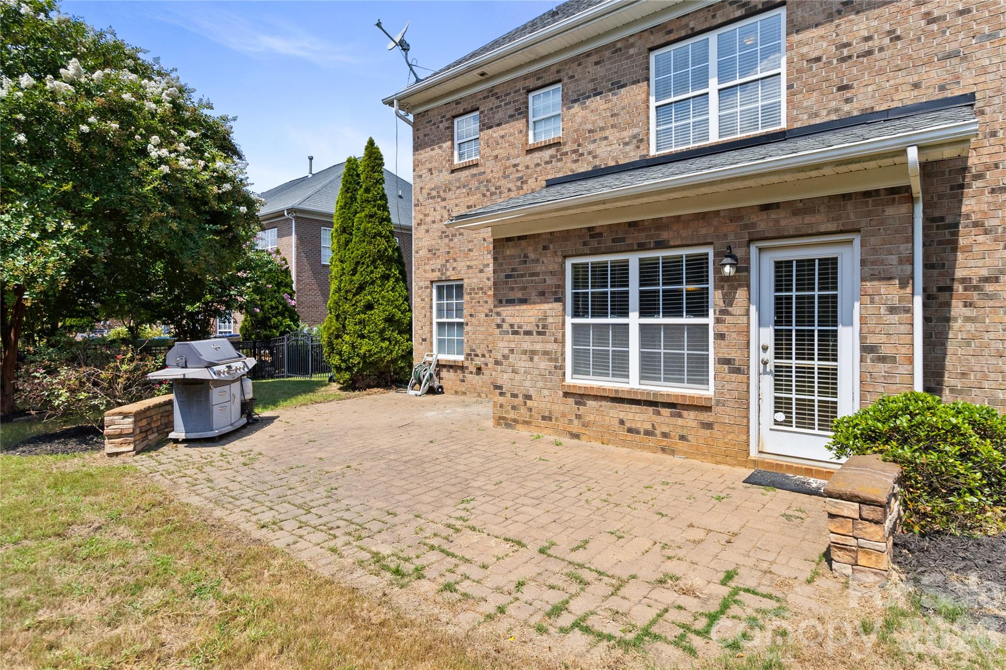 8744 Savannah Road — Harrisburg
