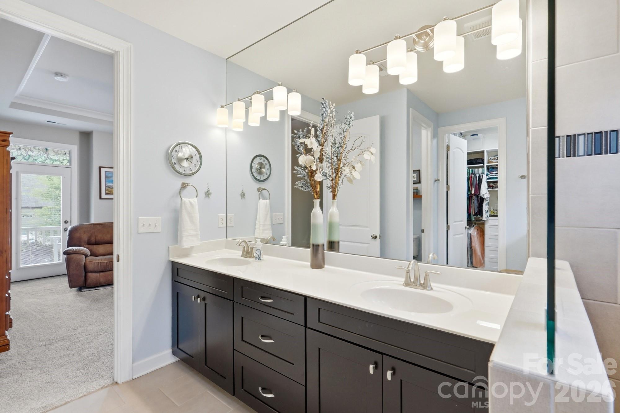 561 Sandbar Point — Lake Wylie