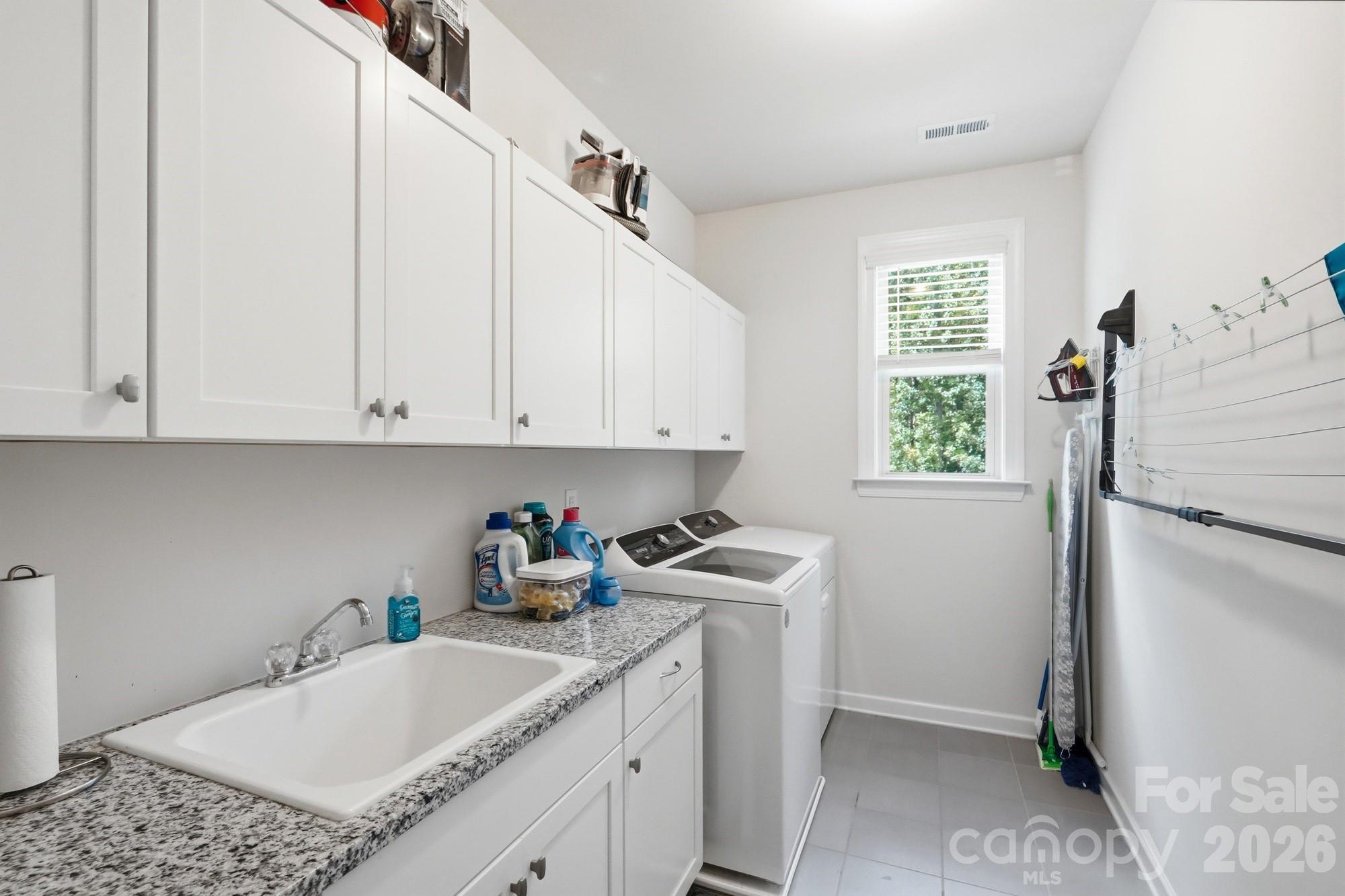 561 Sandbar Point — Lake Wylie