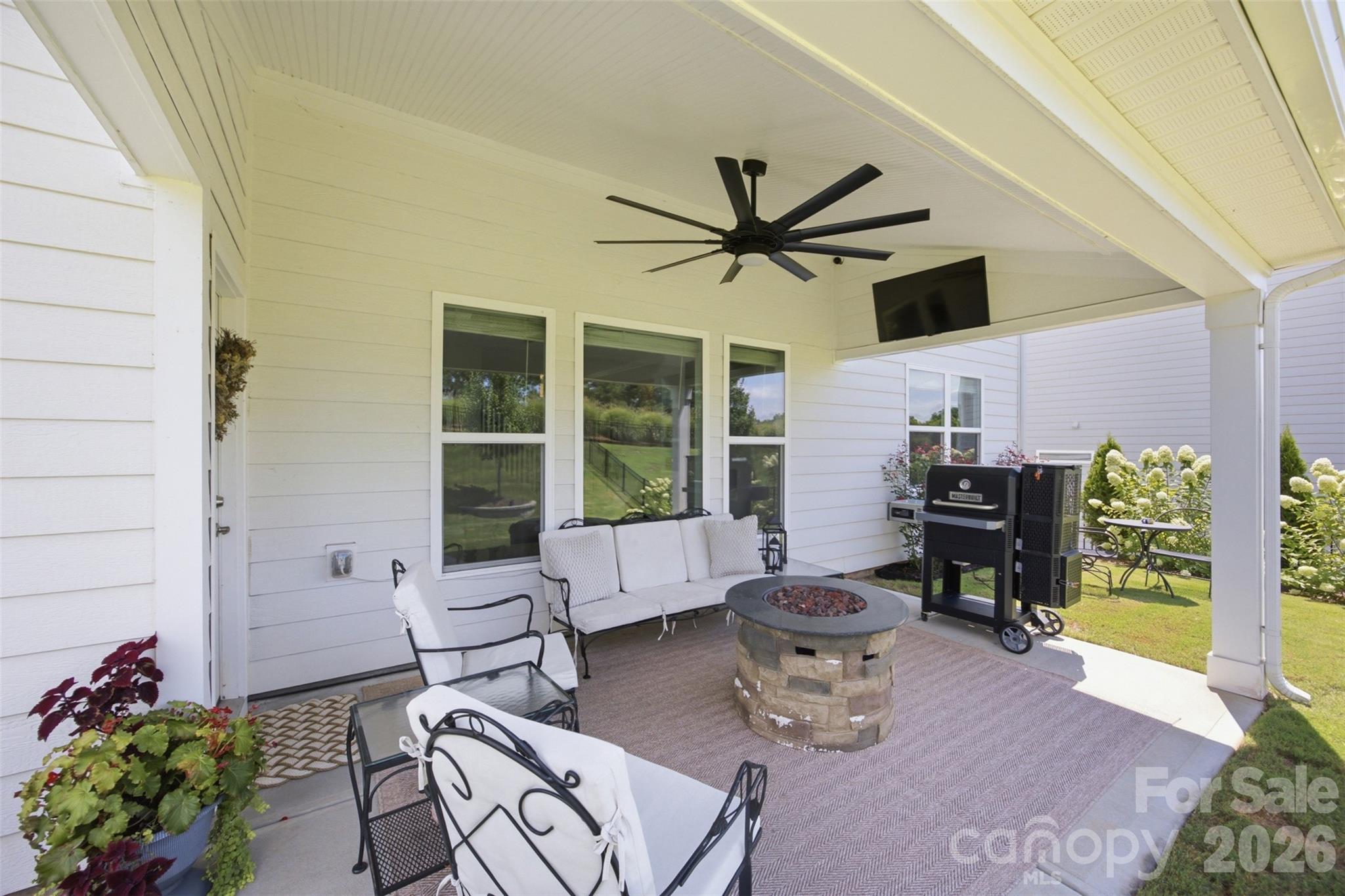 7025 Kingfisher Way — Belmont