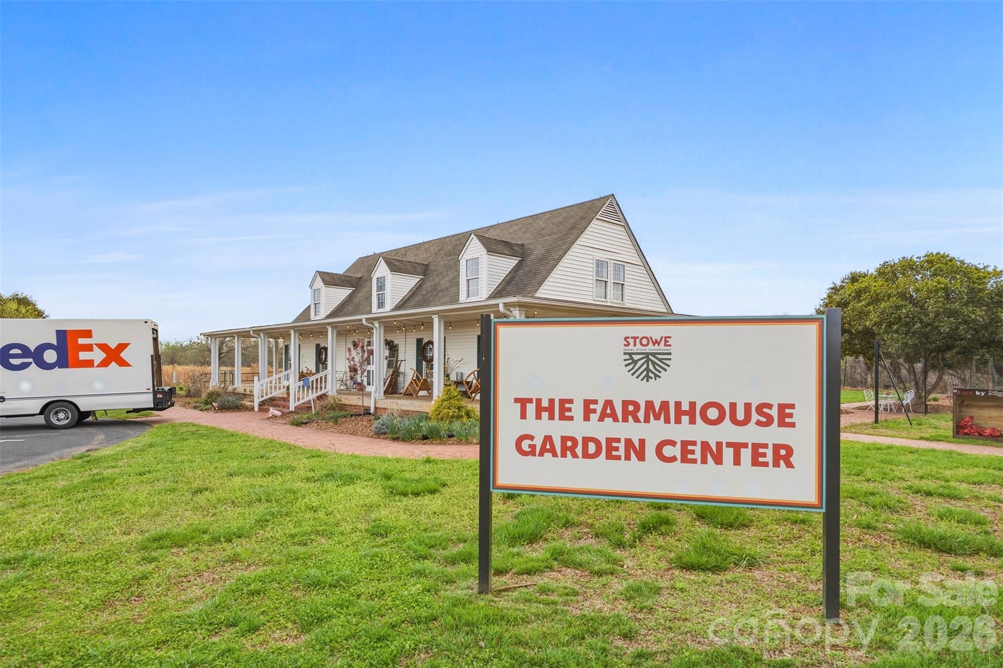 7025 Kingfisher Way — Belmont