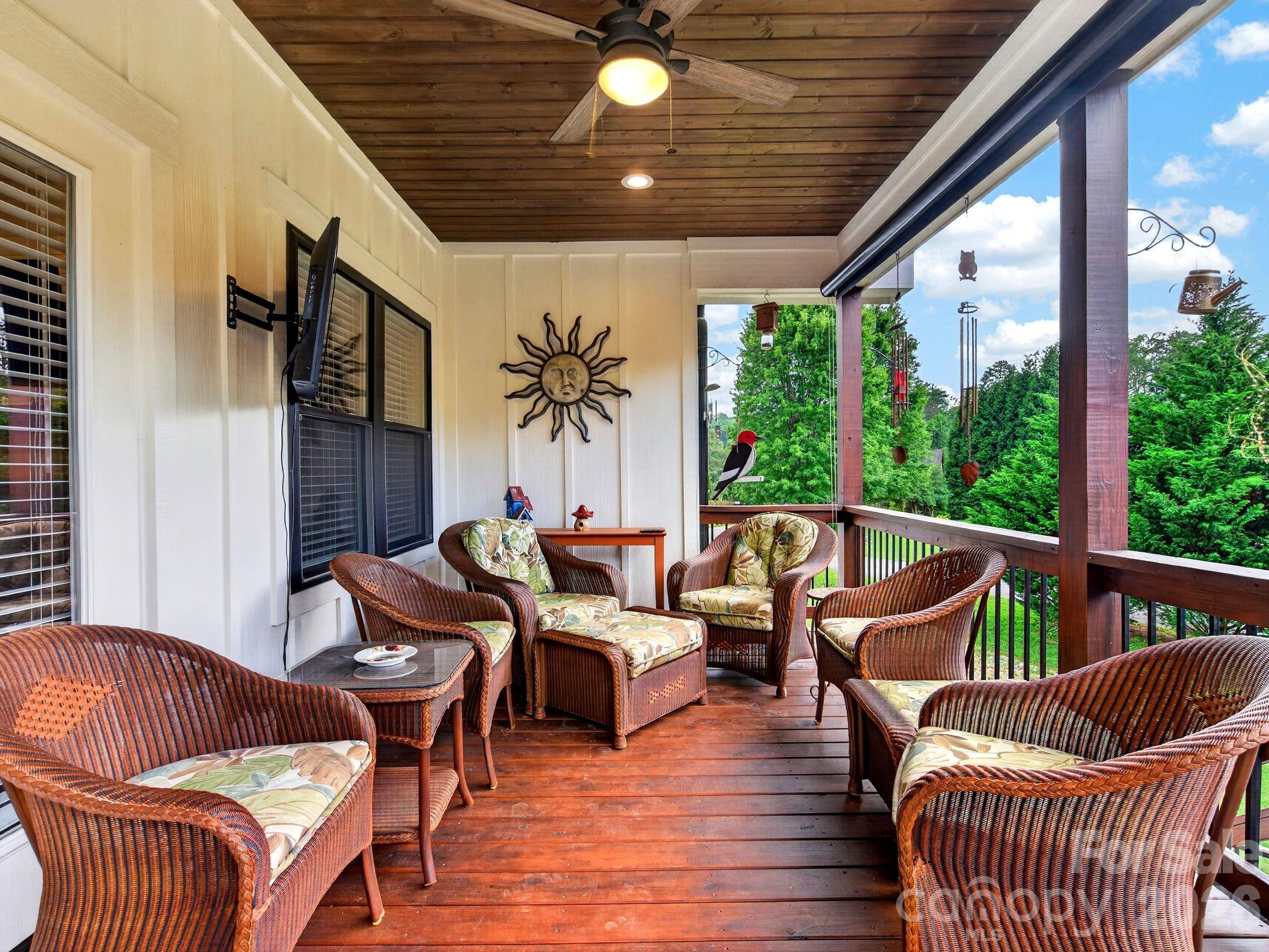 35 Meadow Haven Court — Mills River