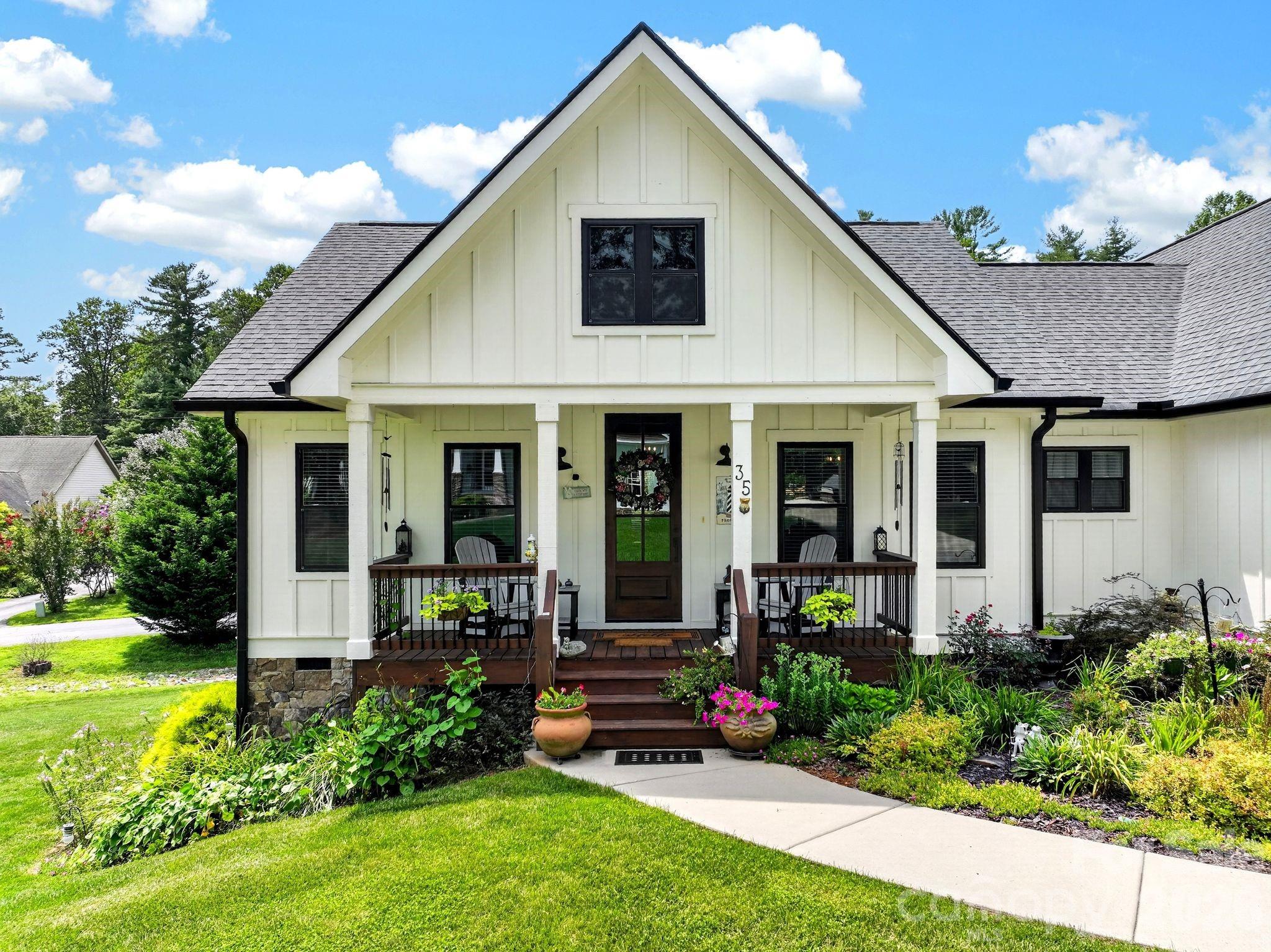 35 Meadow Haven Court — Mills River