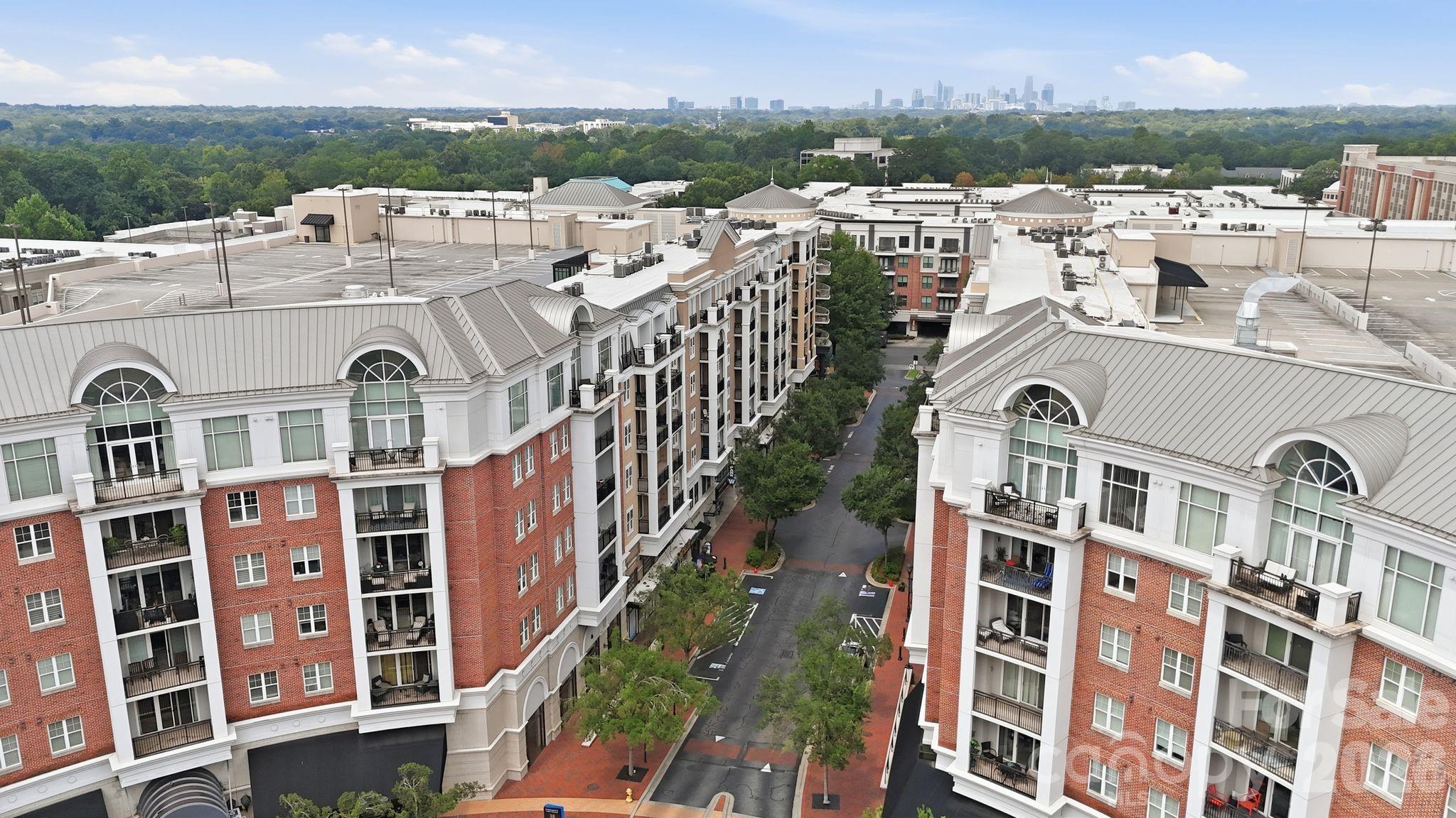 4620 Piedmont Row Drive #609 — Charlotte