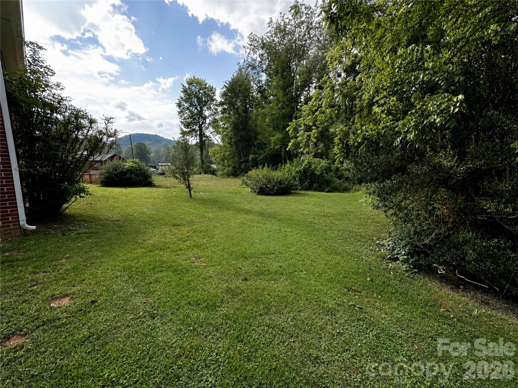 440 US 19e Highway — Spruce Pine