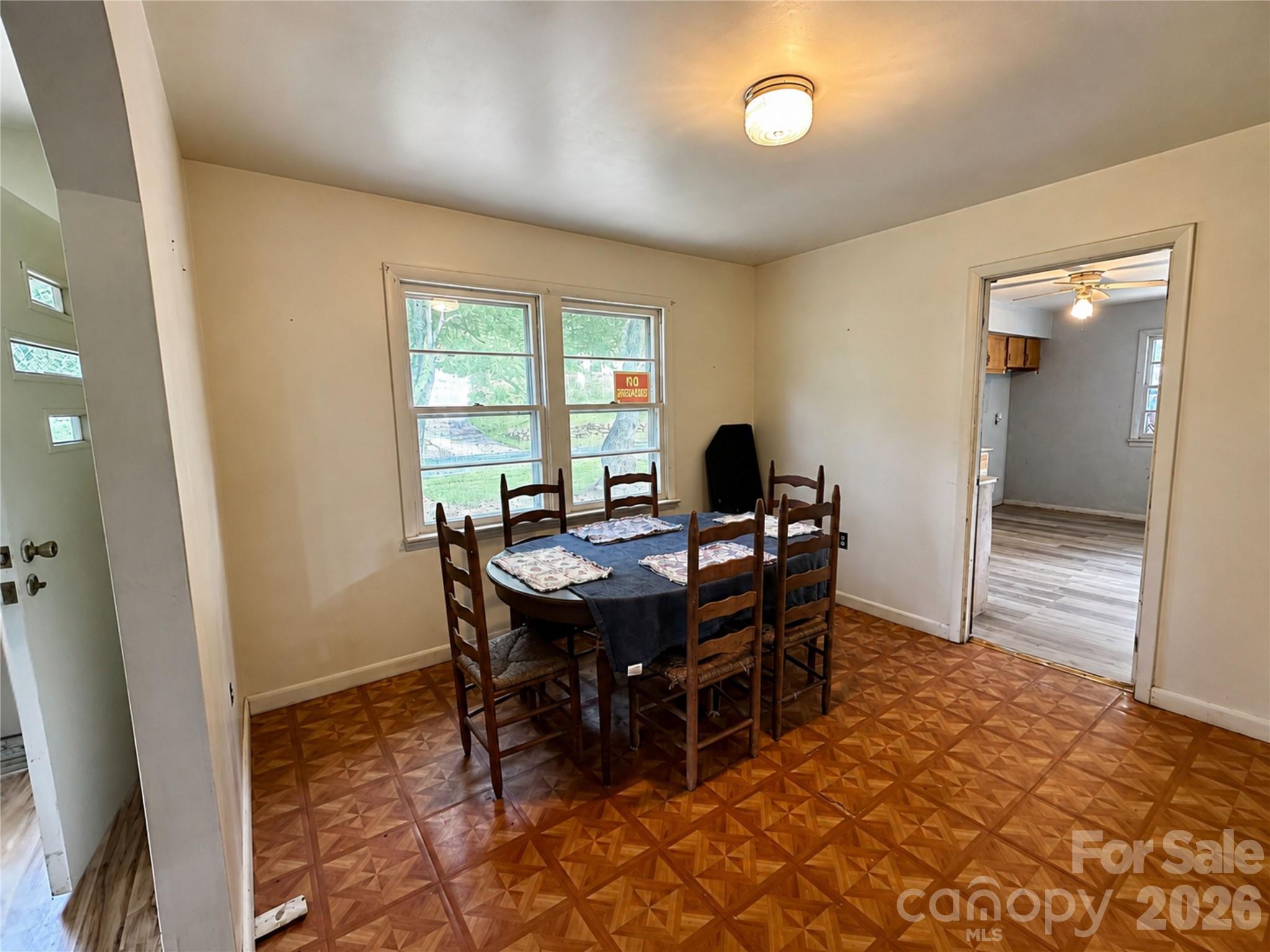 440 US 19e Highway — Spruce Pine