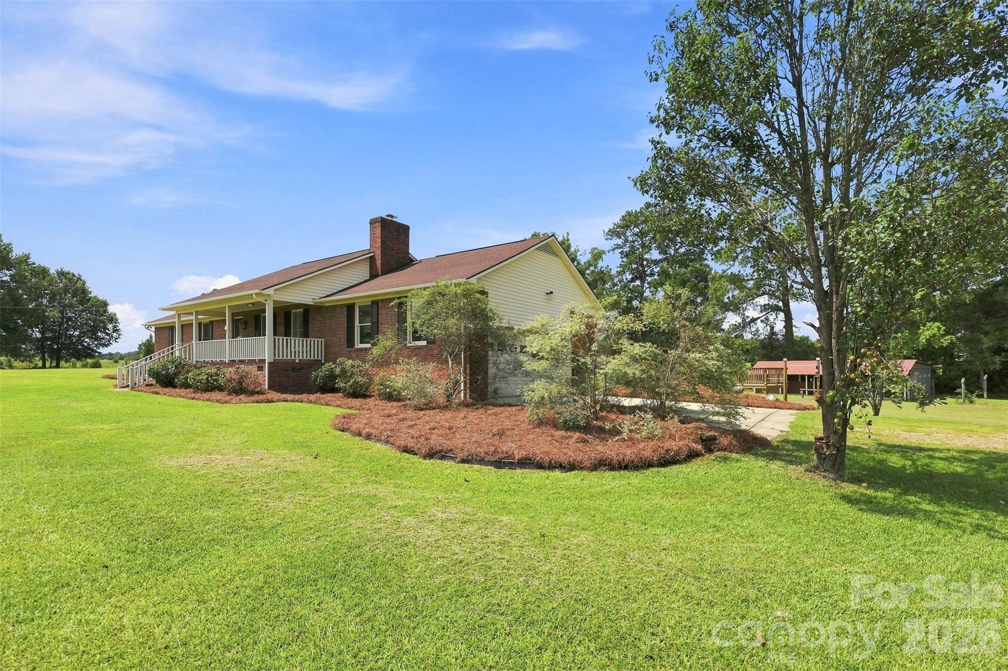 650 Monticello Road — Lancaster