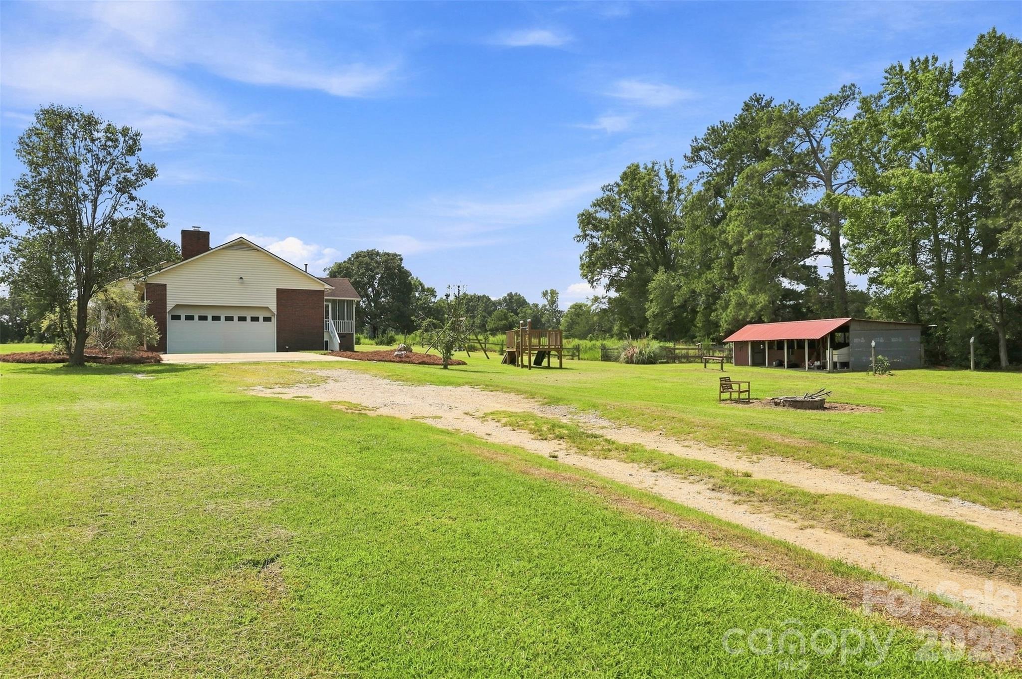 650 Monticello Road — Lancaster