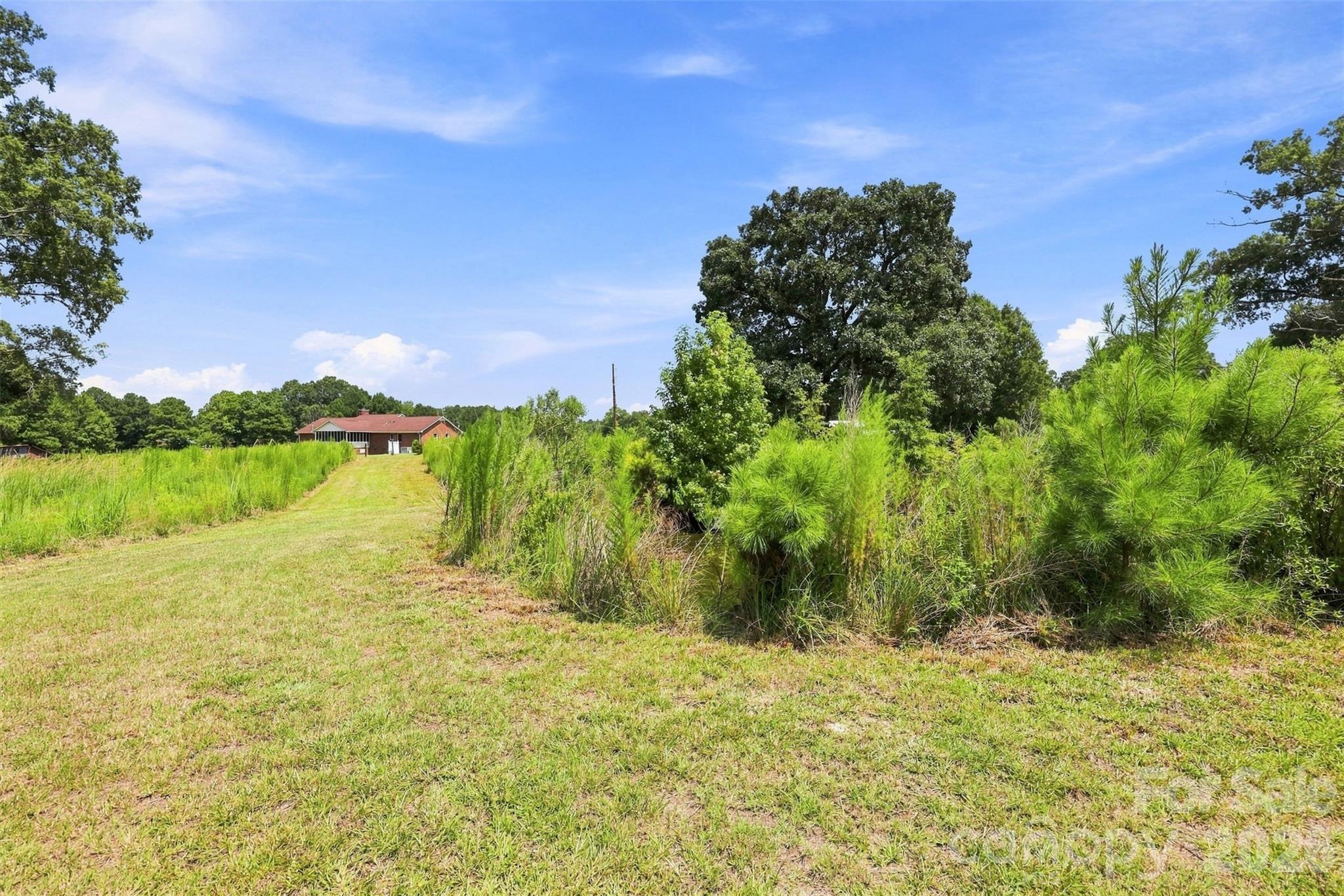650 Monticello Road — Lancaster