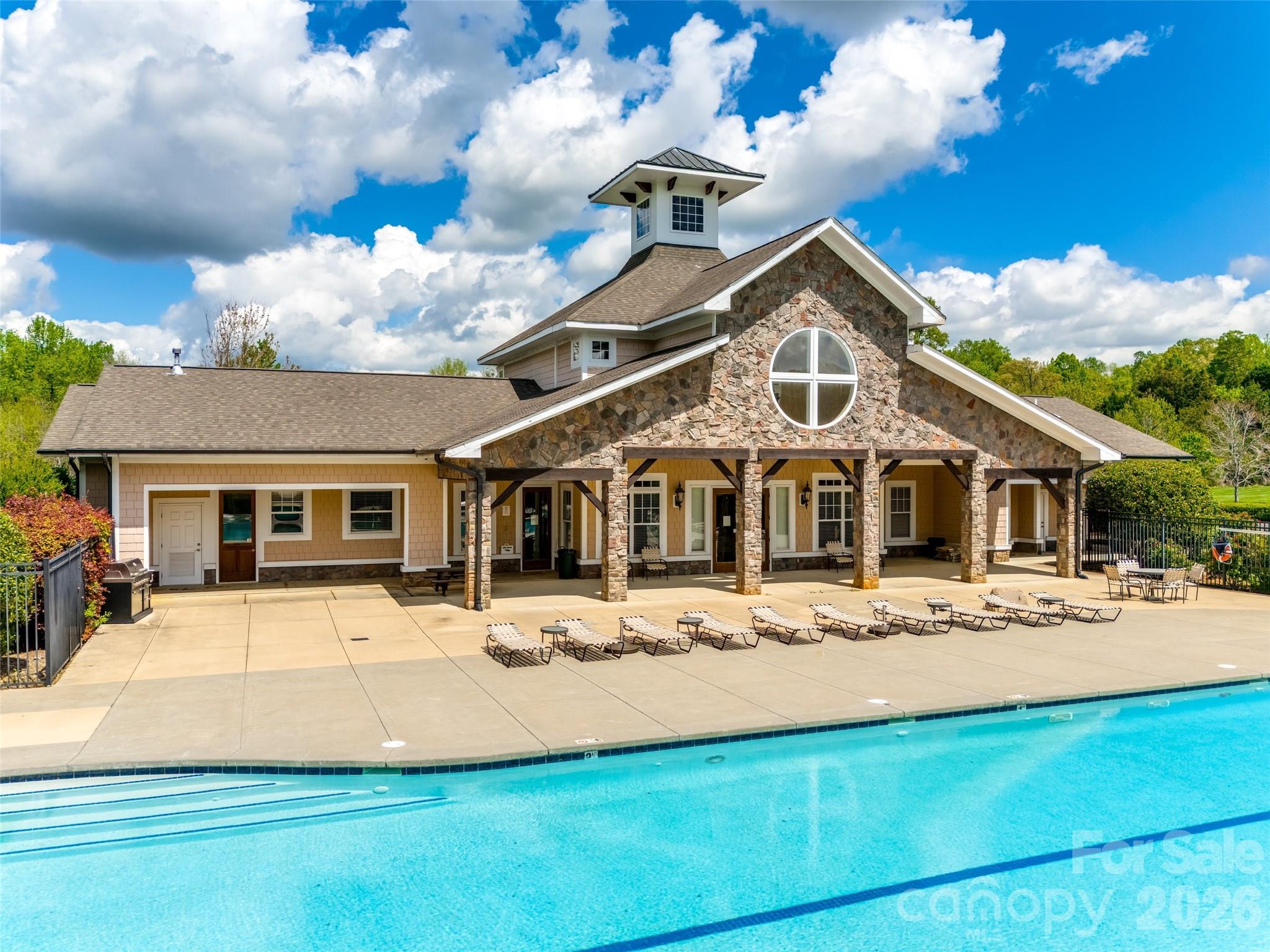 417 Five Leaf Lane — Waxhaw