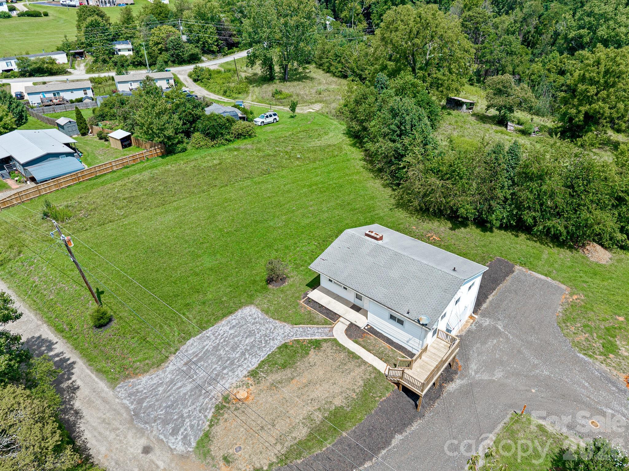 12 Baker Road — Asheville