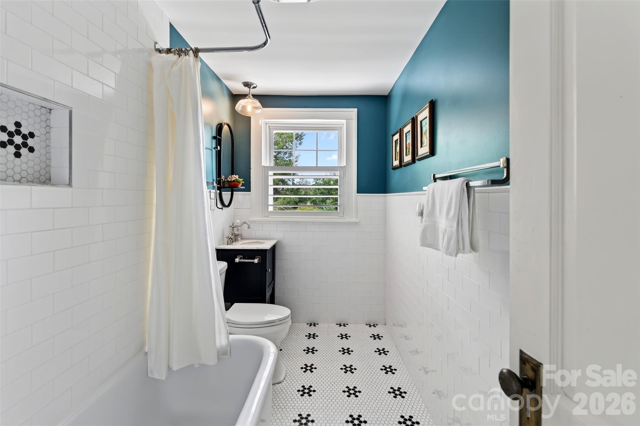 55 Edgemont Road — Asheville