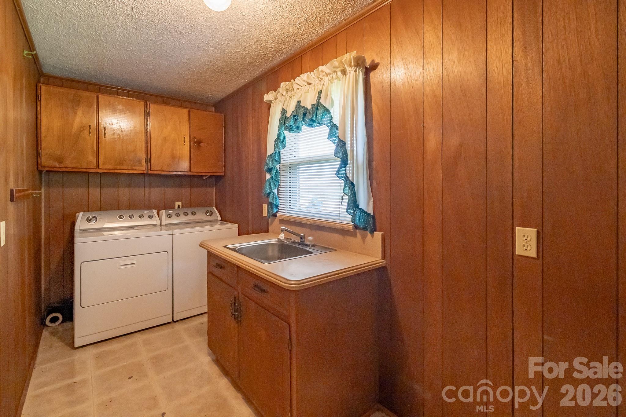 6426 Deep Springs Road — Marshville