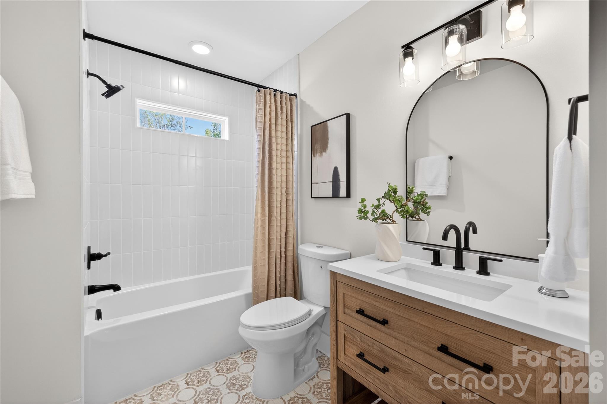 309 W Gold Street — Kings Mountain