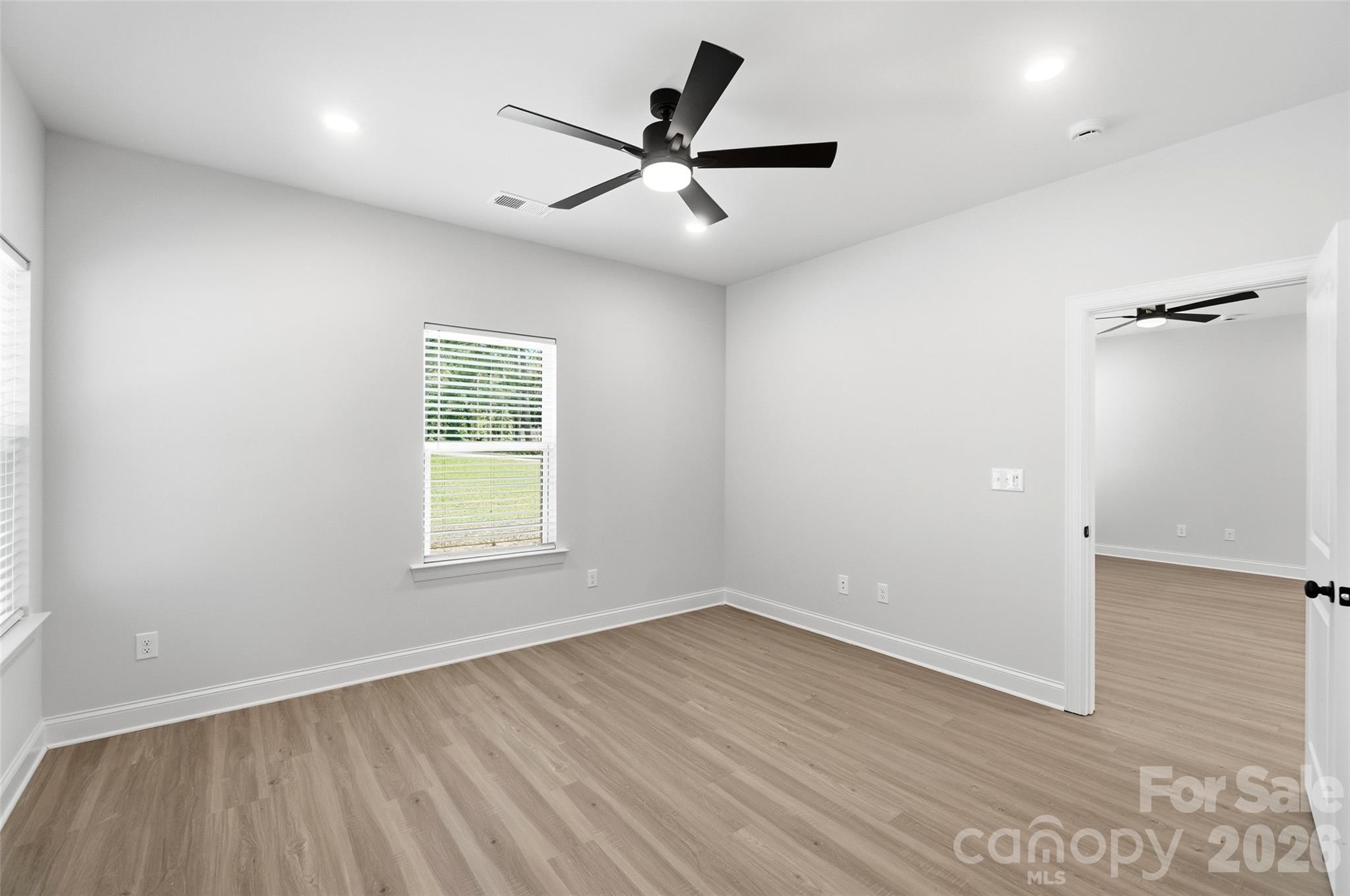 318 Honeywood Lane — Monroe