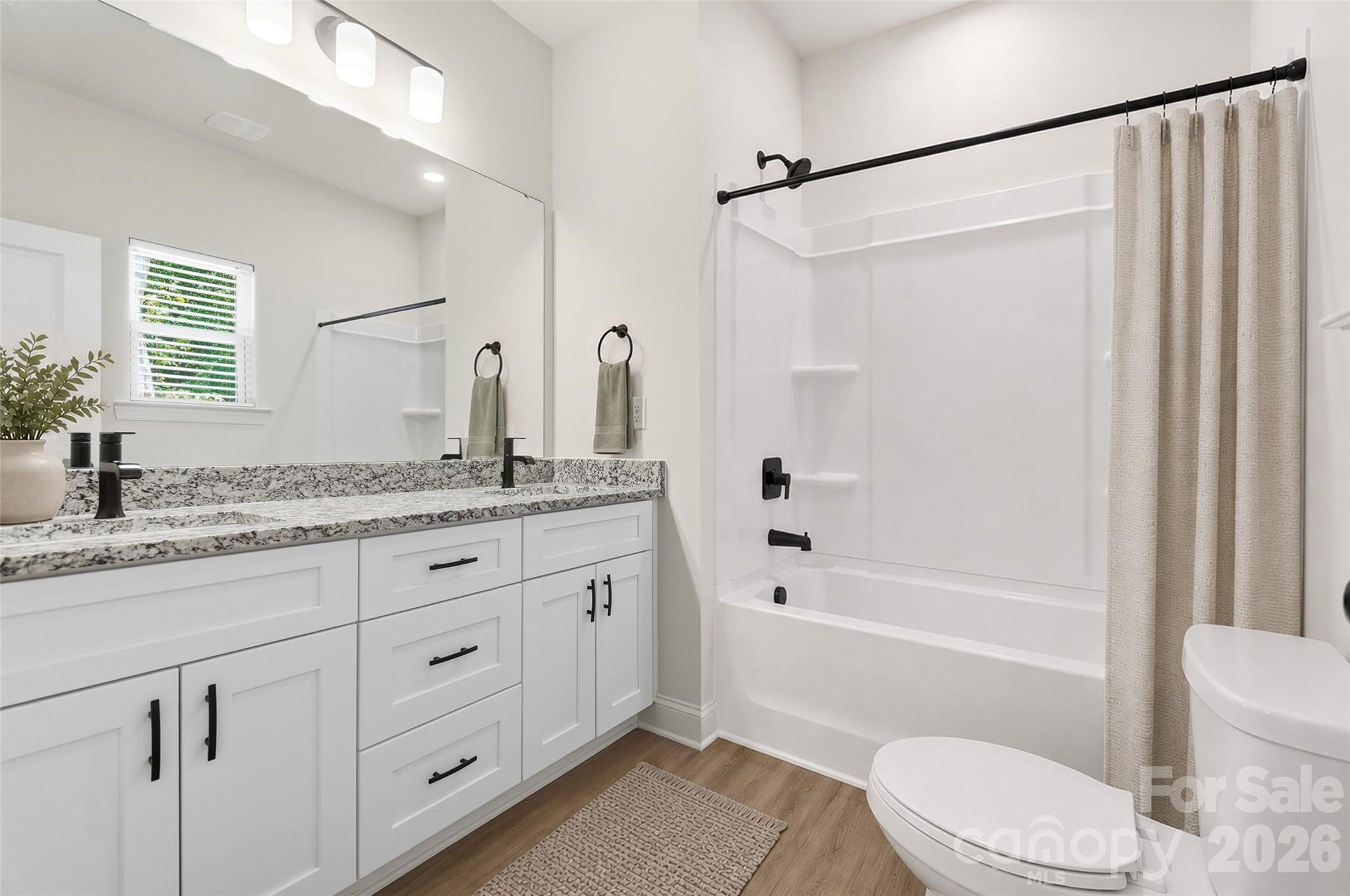 318 Honeywood Lane — Monroe