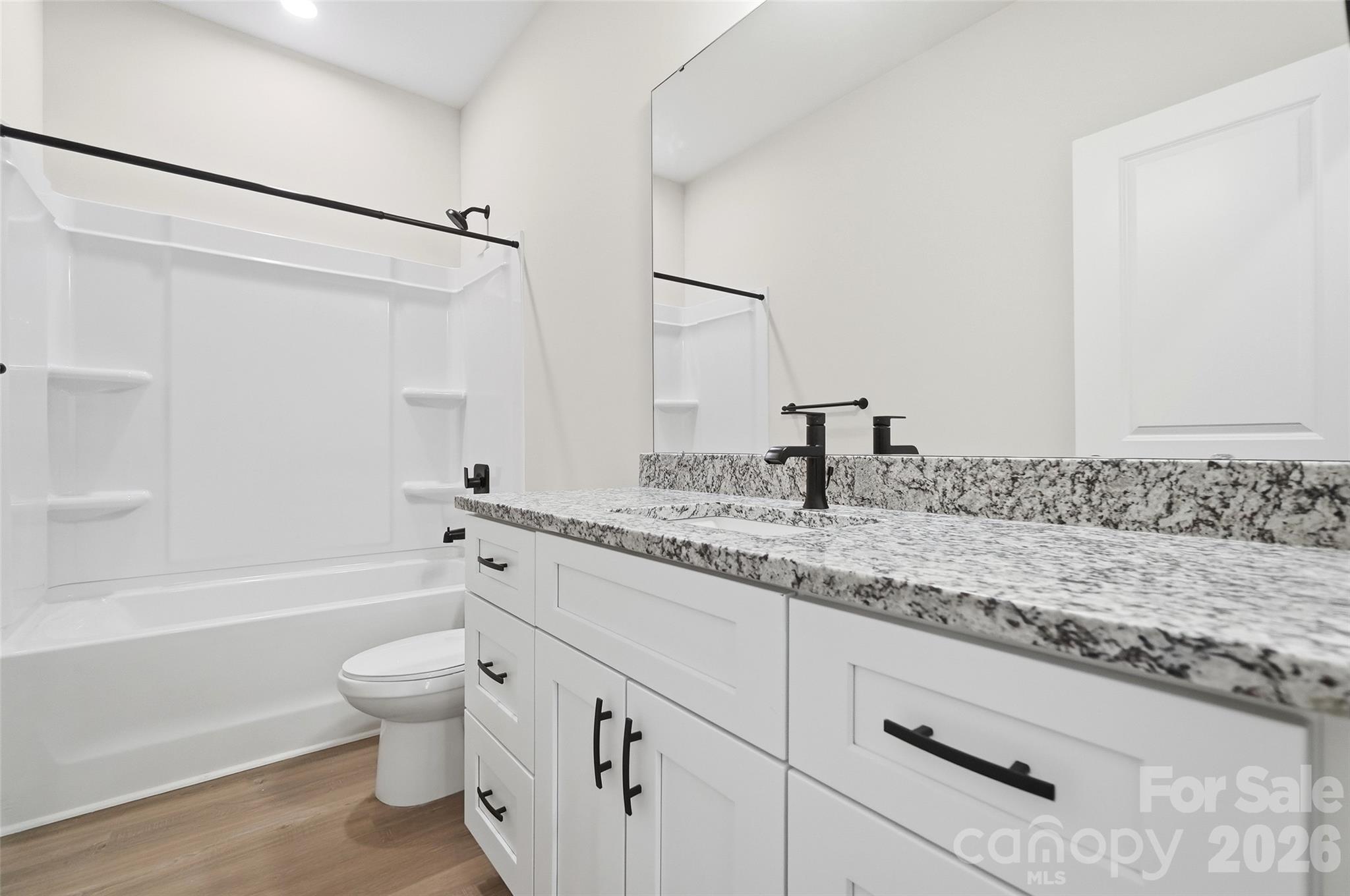 318 Honeywood Lane — Monroe