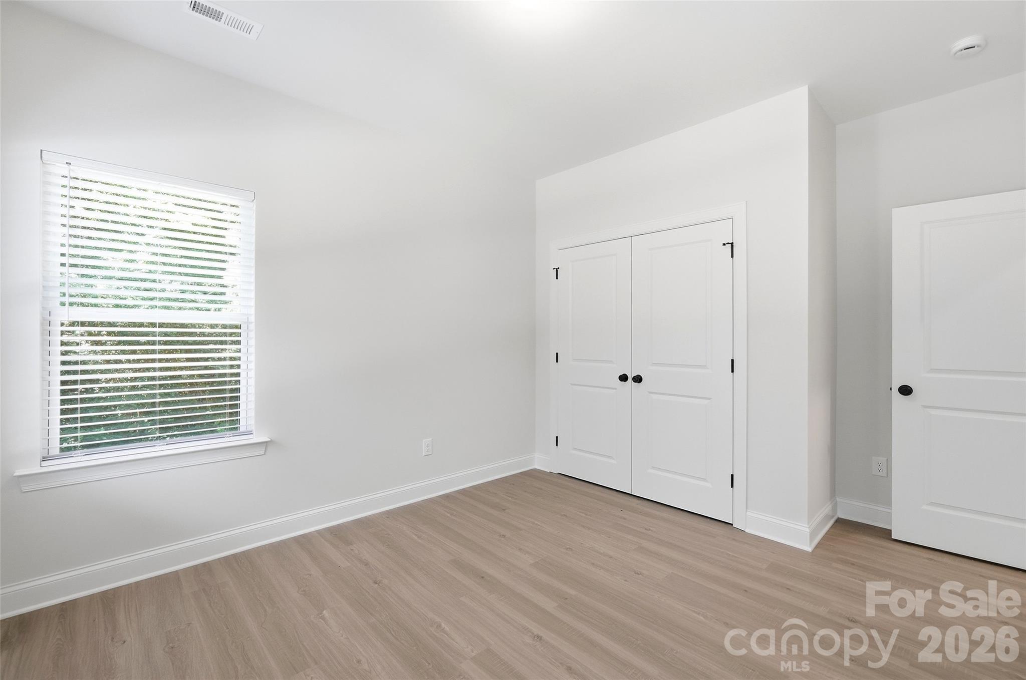 318 Honeywood Lane — Monroe