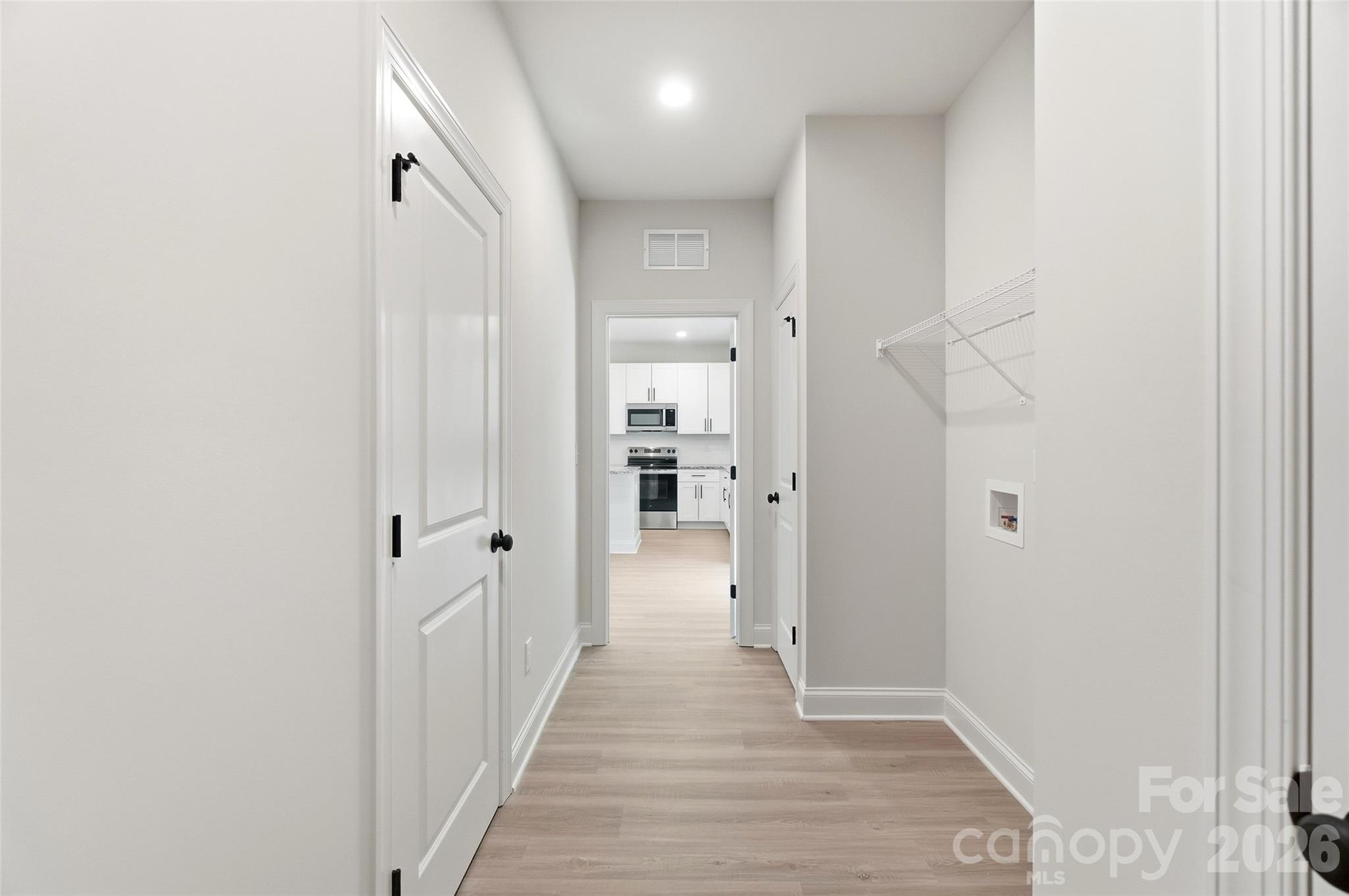 318 Honeywood Lane — Monroe