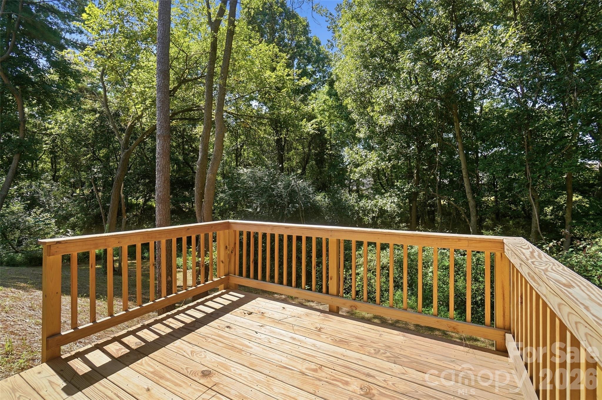 318 Honeywood Lane — Monroe